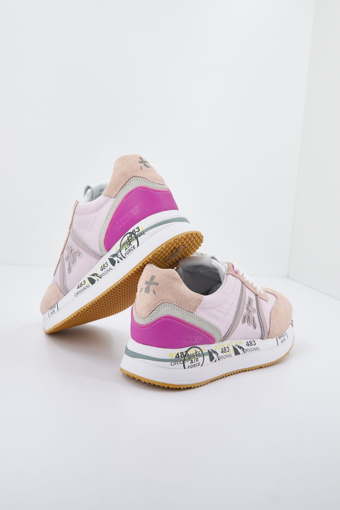 PREMIATA CONNY en color ROSA (3)