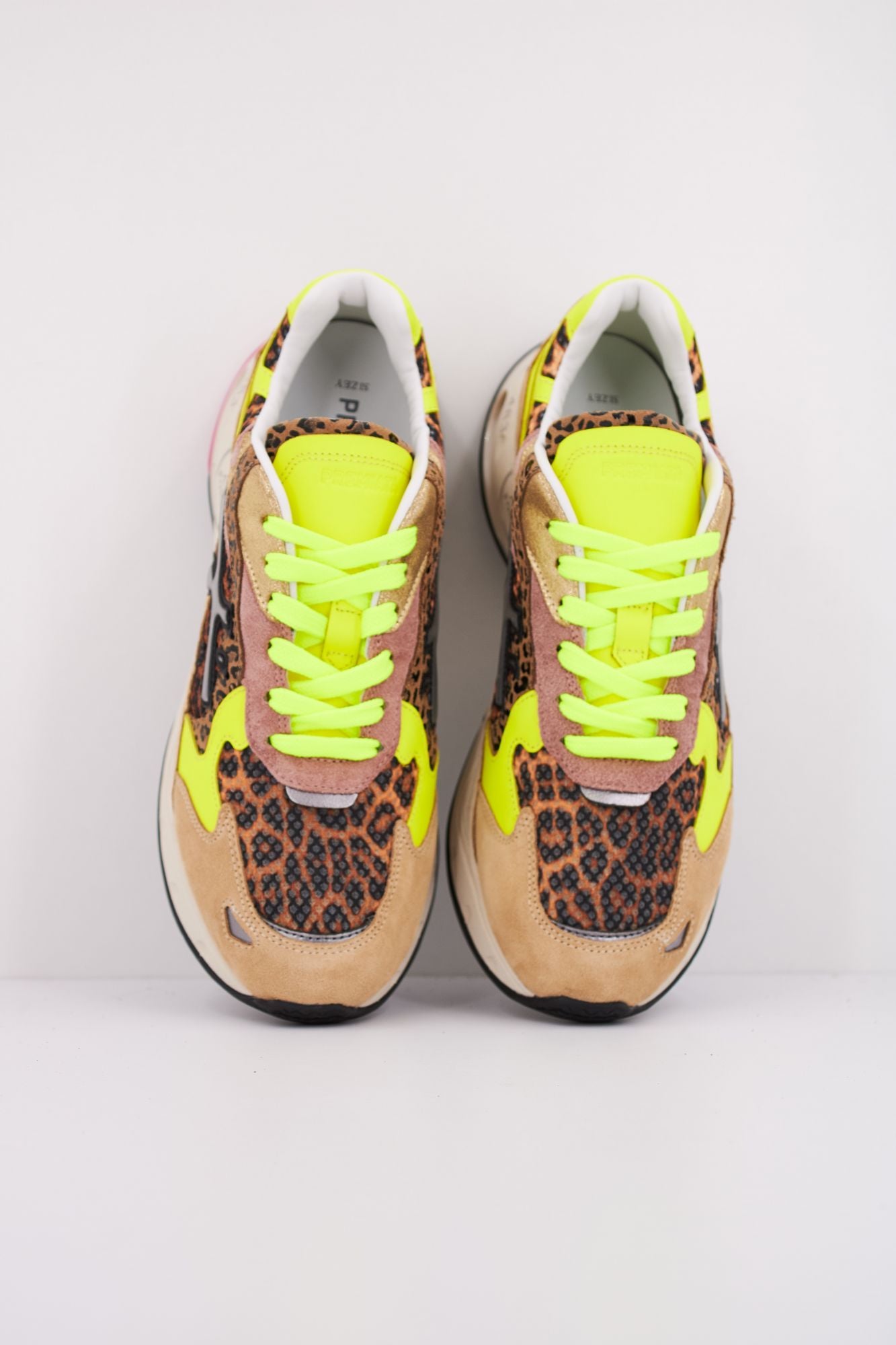 PREMIATA SHARKYD 365 en color ANIMAL PRINT (3)
