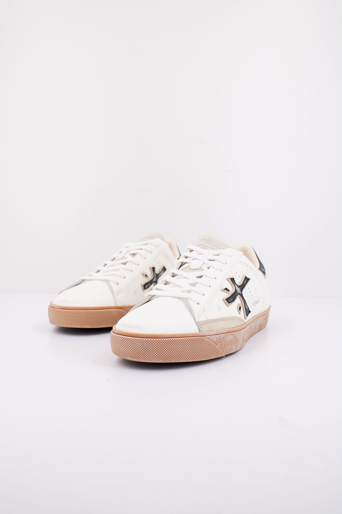 PREMIATA STEVEN en color BEIS (2)