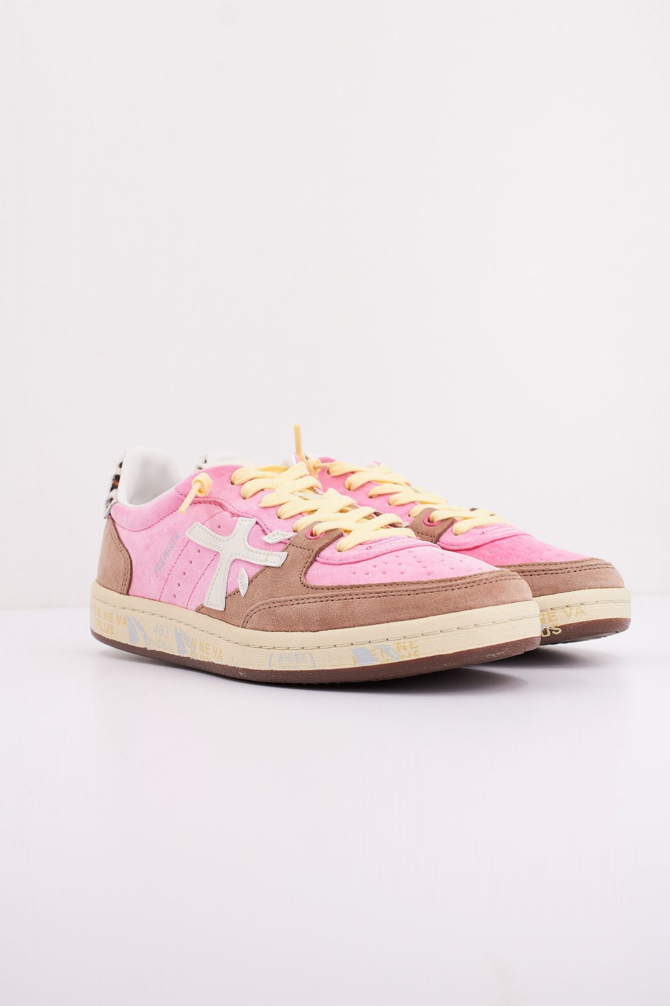 PREMIATA BSKT CLAYD 7 en color ROSA (2)