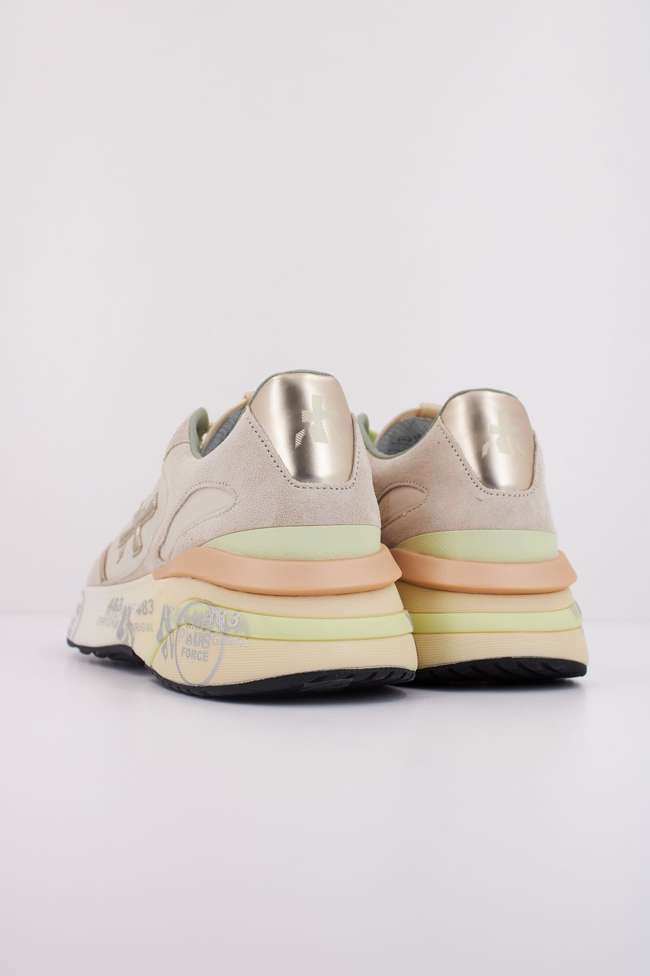 PREMIATA MOERUND 7466 en color BEIS (4)