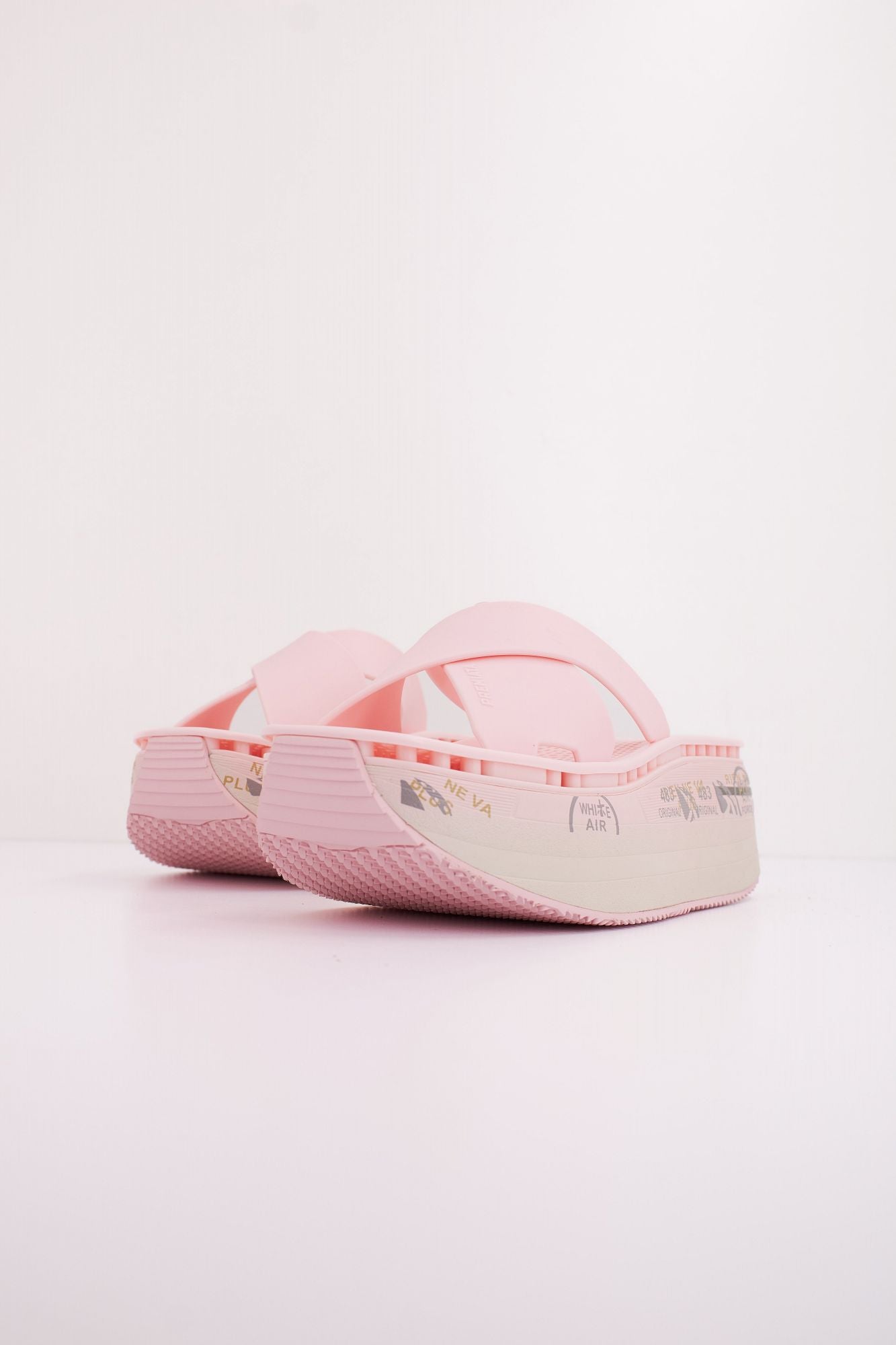 PREMIATA MOURA 7454 en color ROSA (2)
