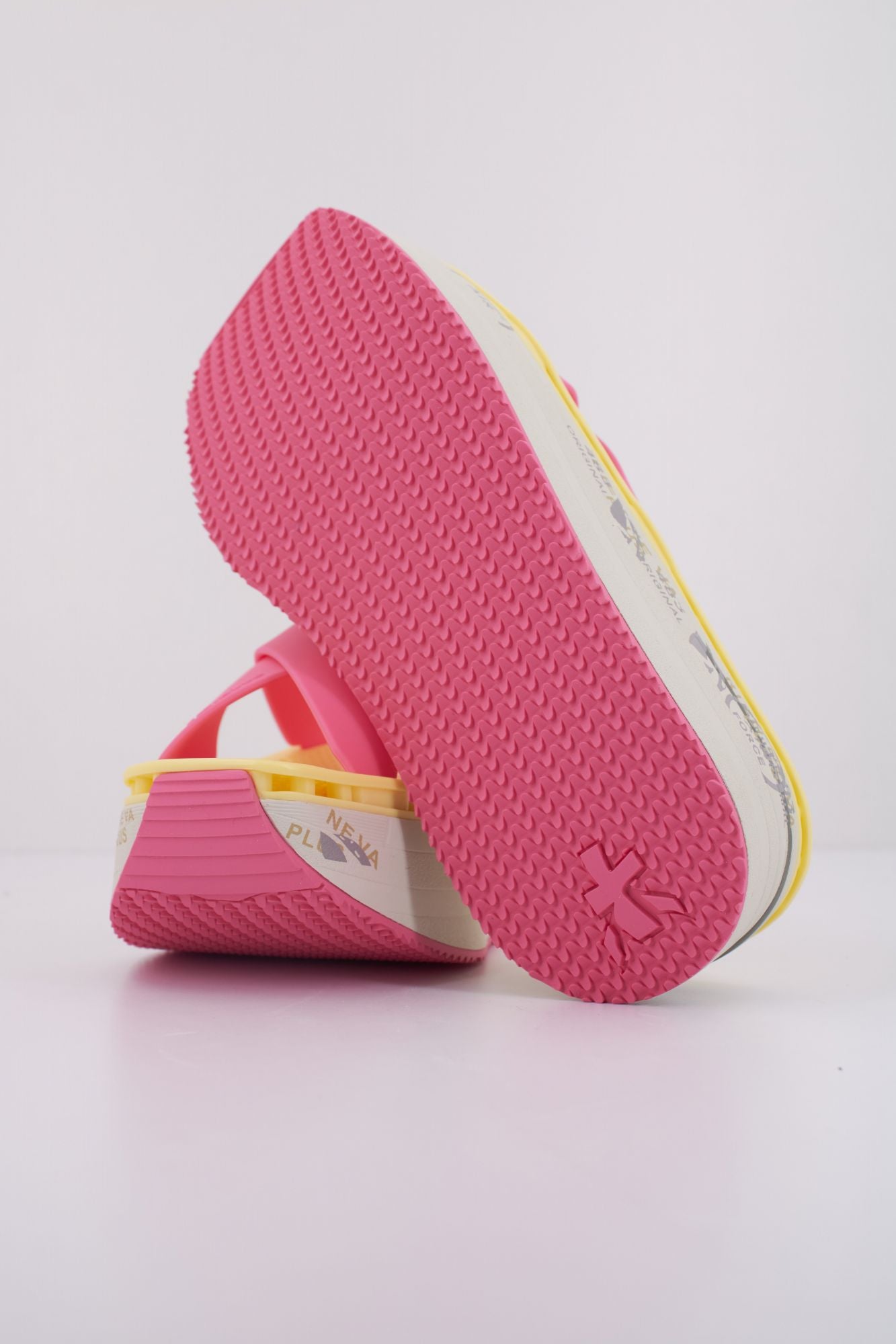 PREMIATA MOURA 7459 en color ROSA (5)