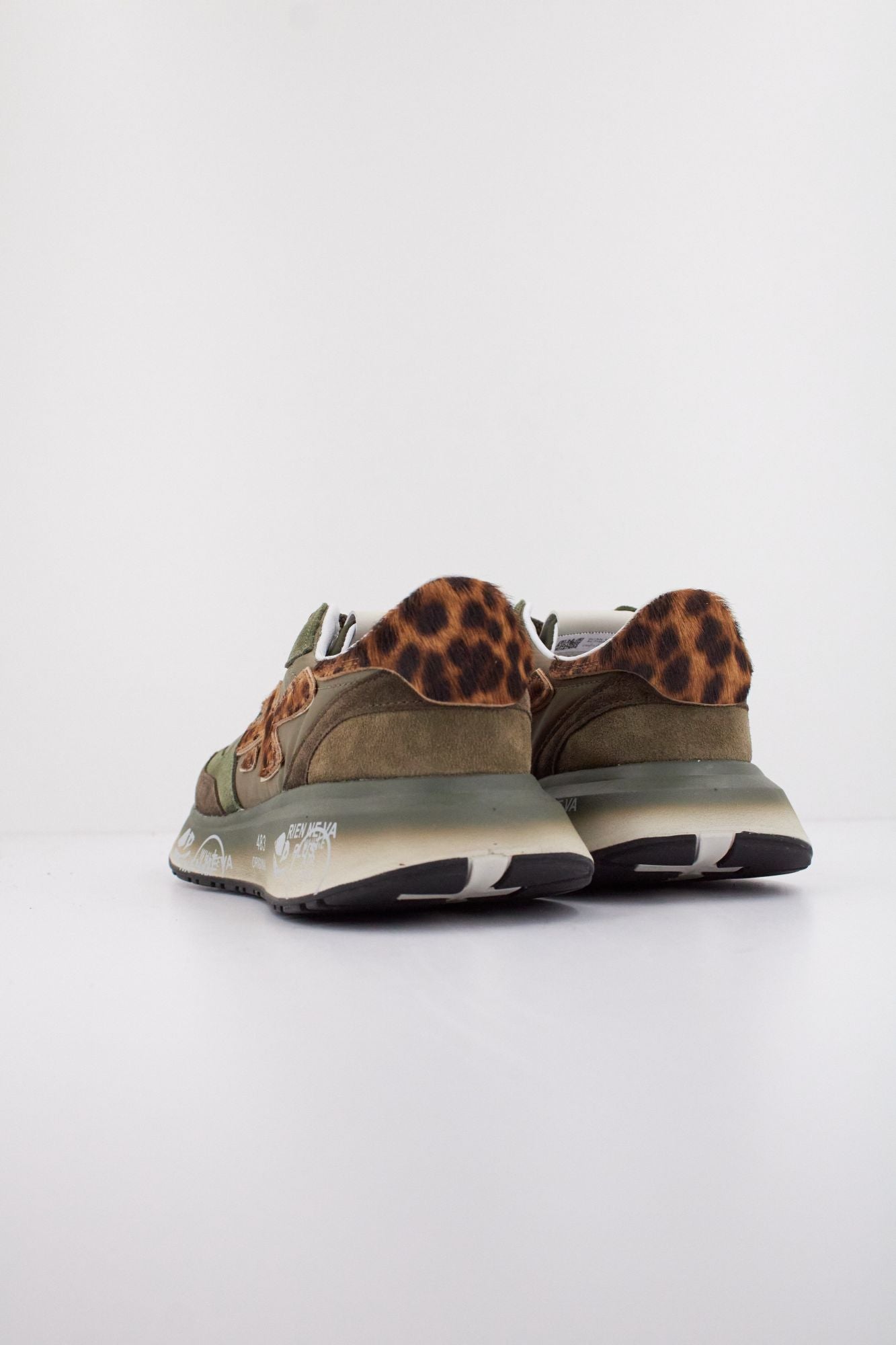 PREMIATA LAURYN 7790 en color VERDE (4)