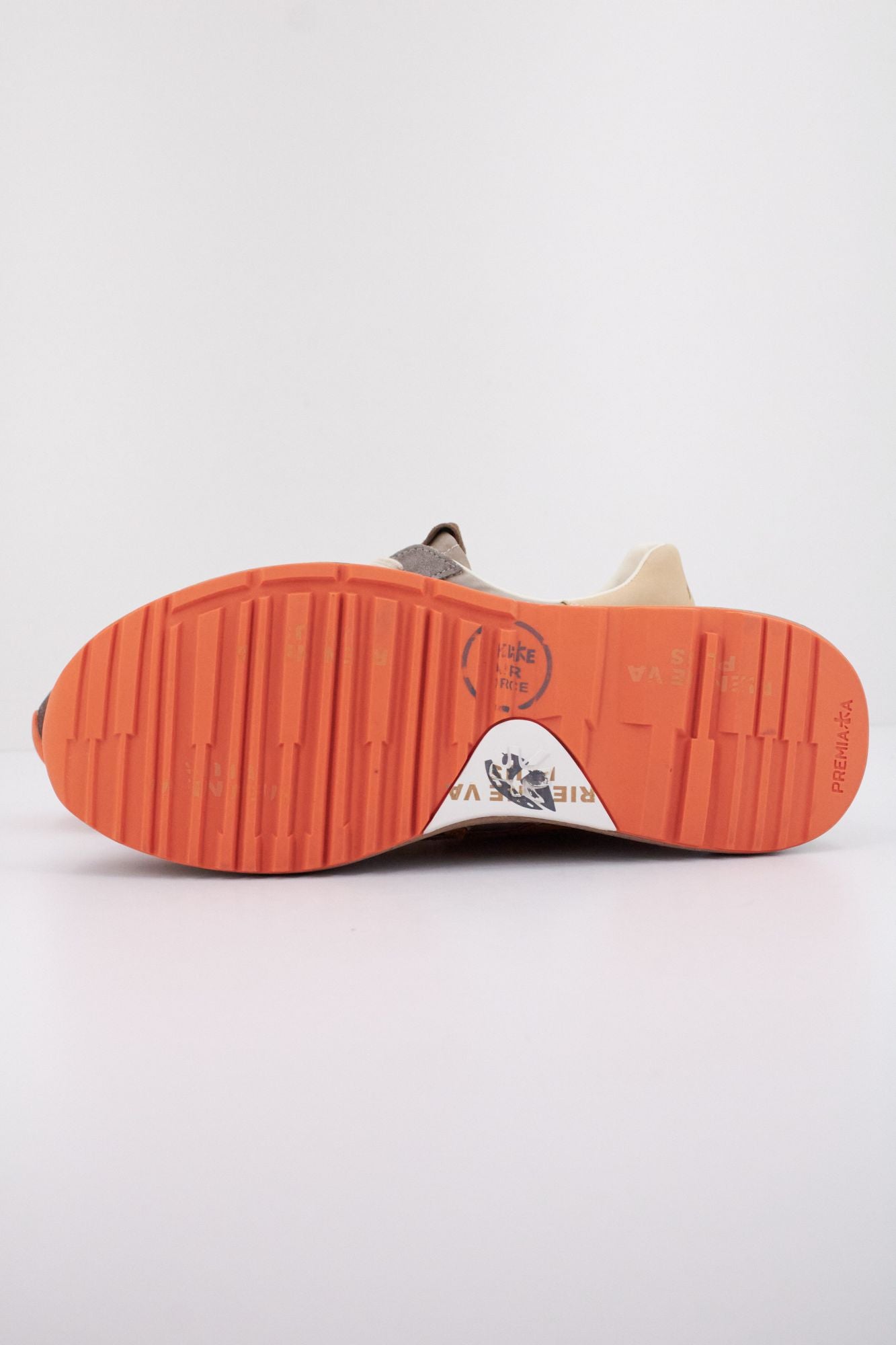 PREMIATA MICK en color MARRON (5)