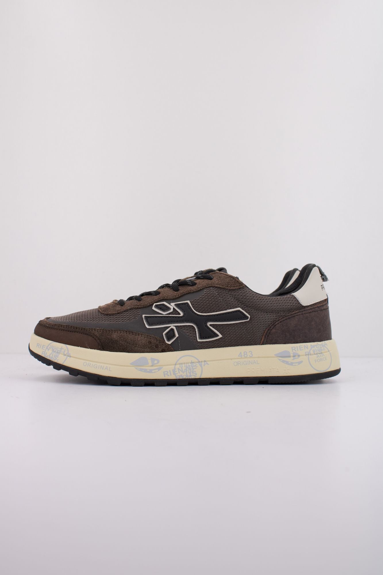 PREMIATA NOUS 7725 en color NEGRO (1)