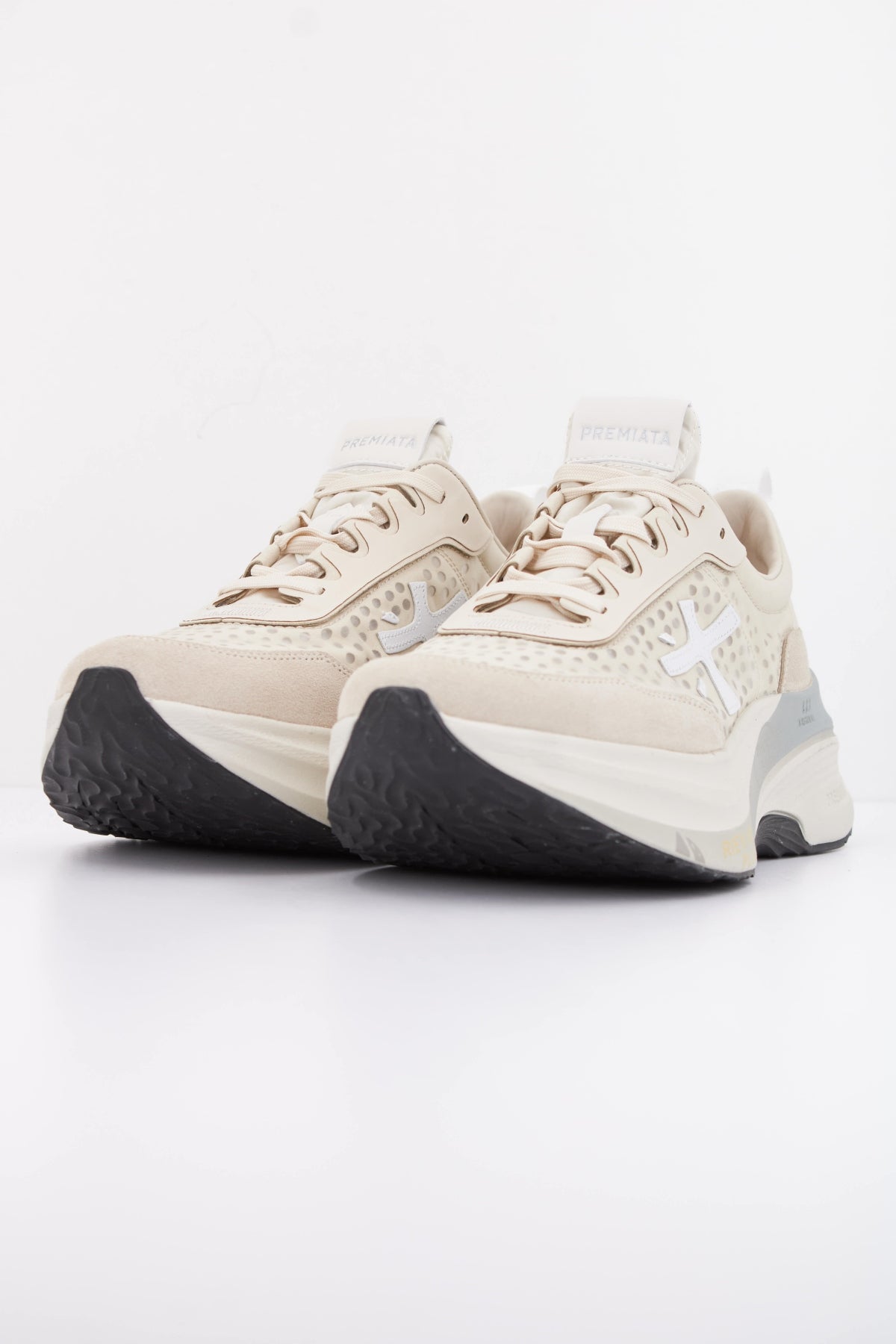 PREMIATA HILL 8242 en color BEIS (2)