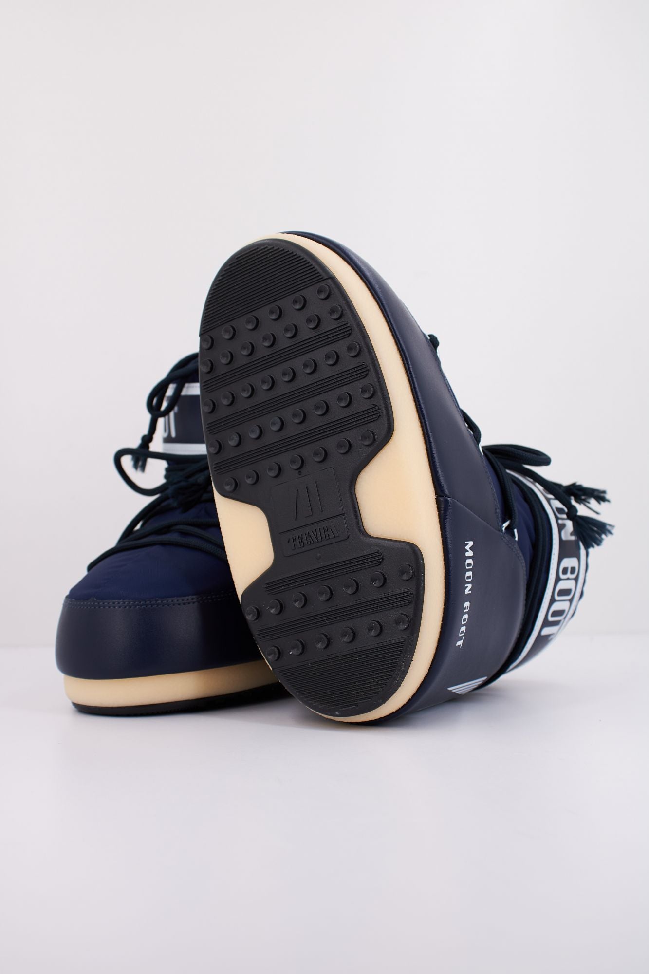 MOON BOOT  MB ICON LOW NY en color AZUL (5)