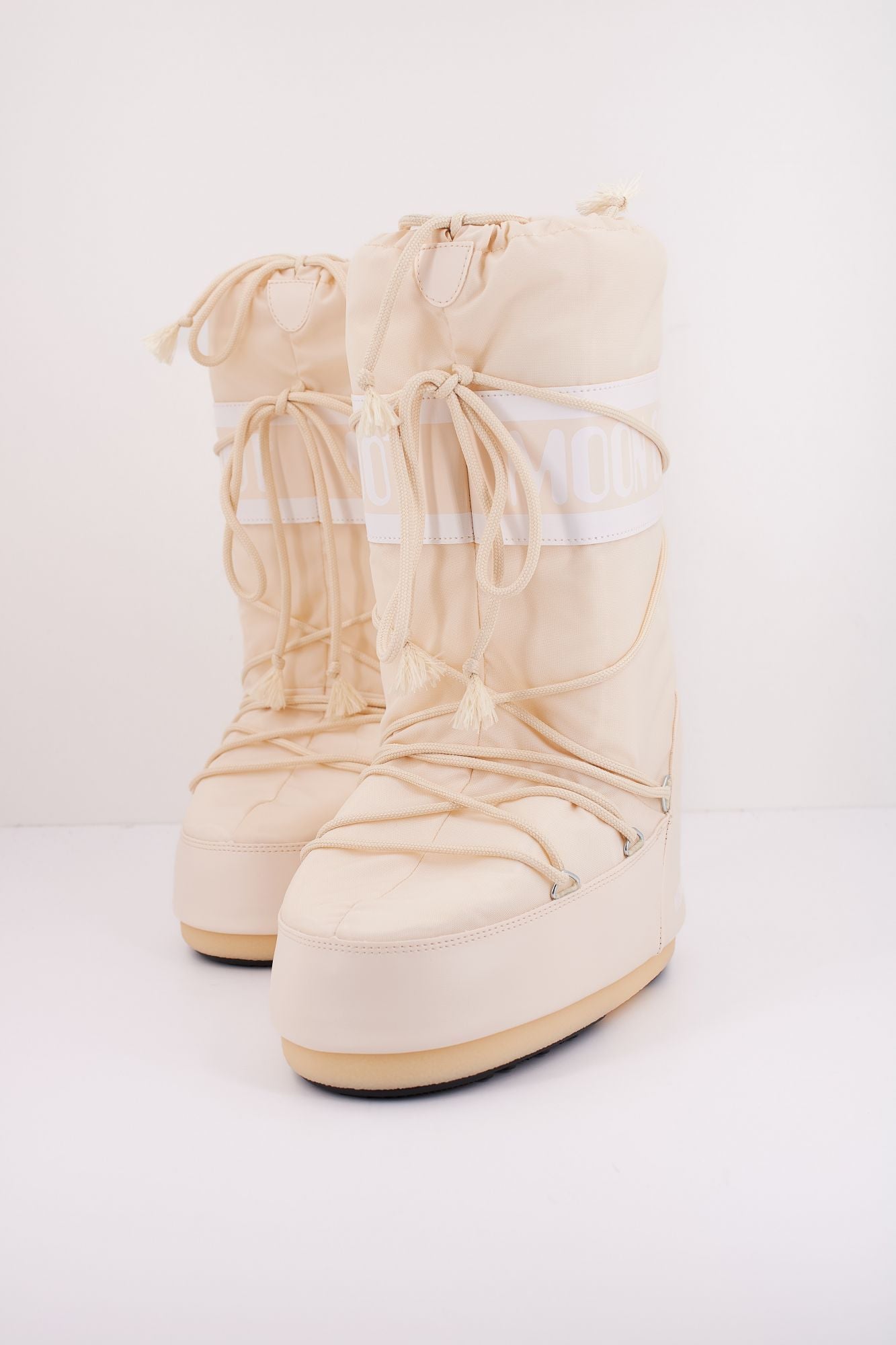 MOON BOOT MB ICON NYLON en color BEIS (2)