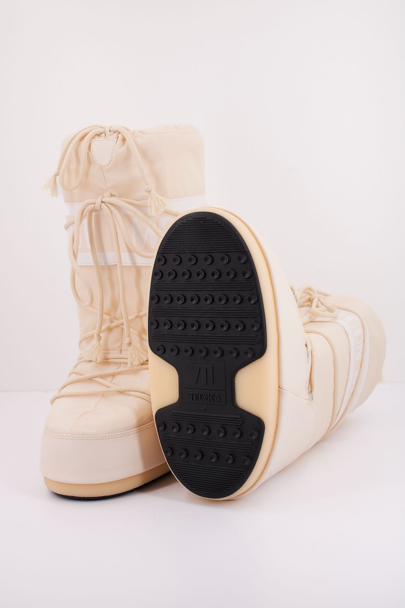 MOON BOOT MB ICON NYLON en color BEIS (5)