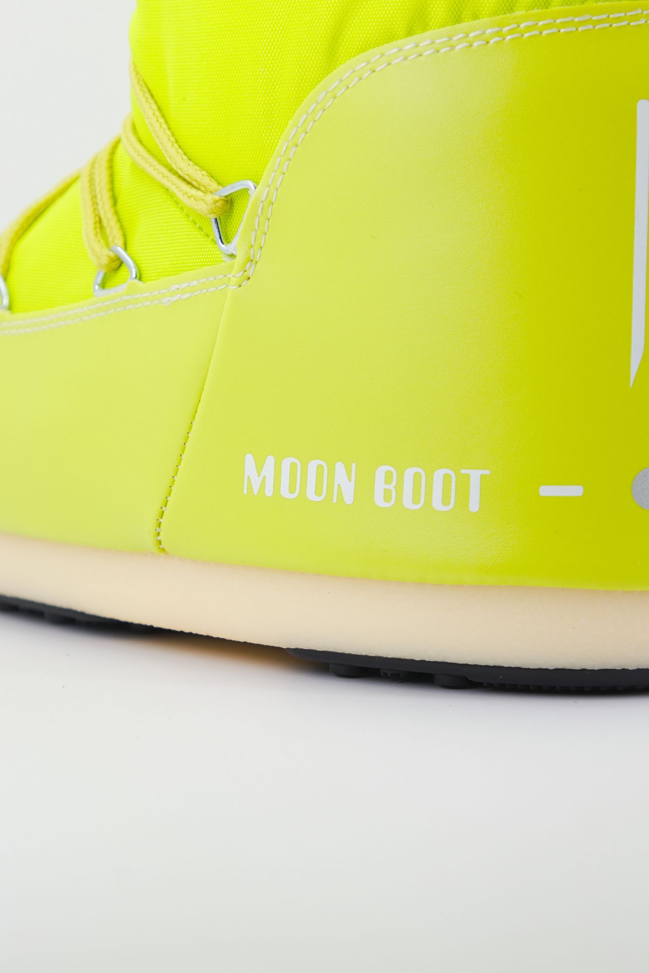 MOON BOOT 14004400 070 en color VERDE (3)