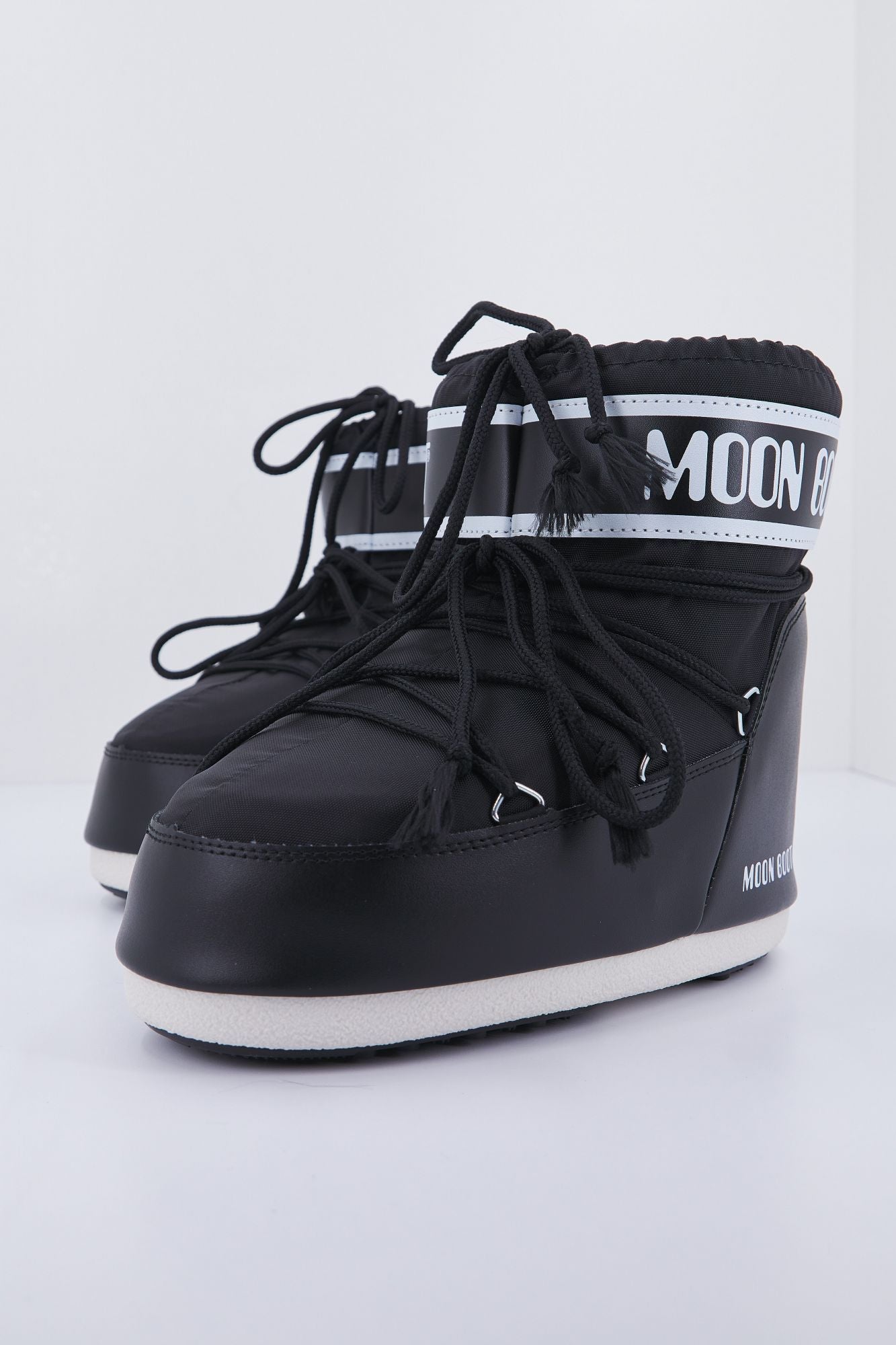MOON BOOT MB ICON LOW NY en color NEGRO (2)