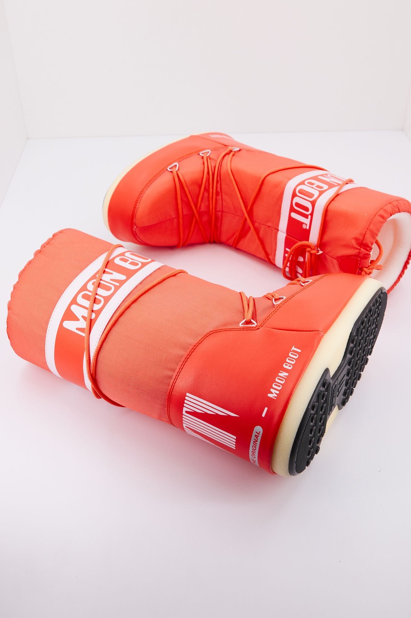 MOON BOOT  ICON NYLON en color ROJO (4)
