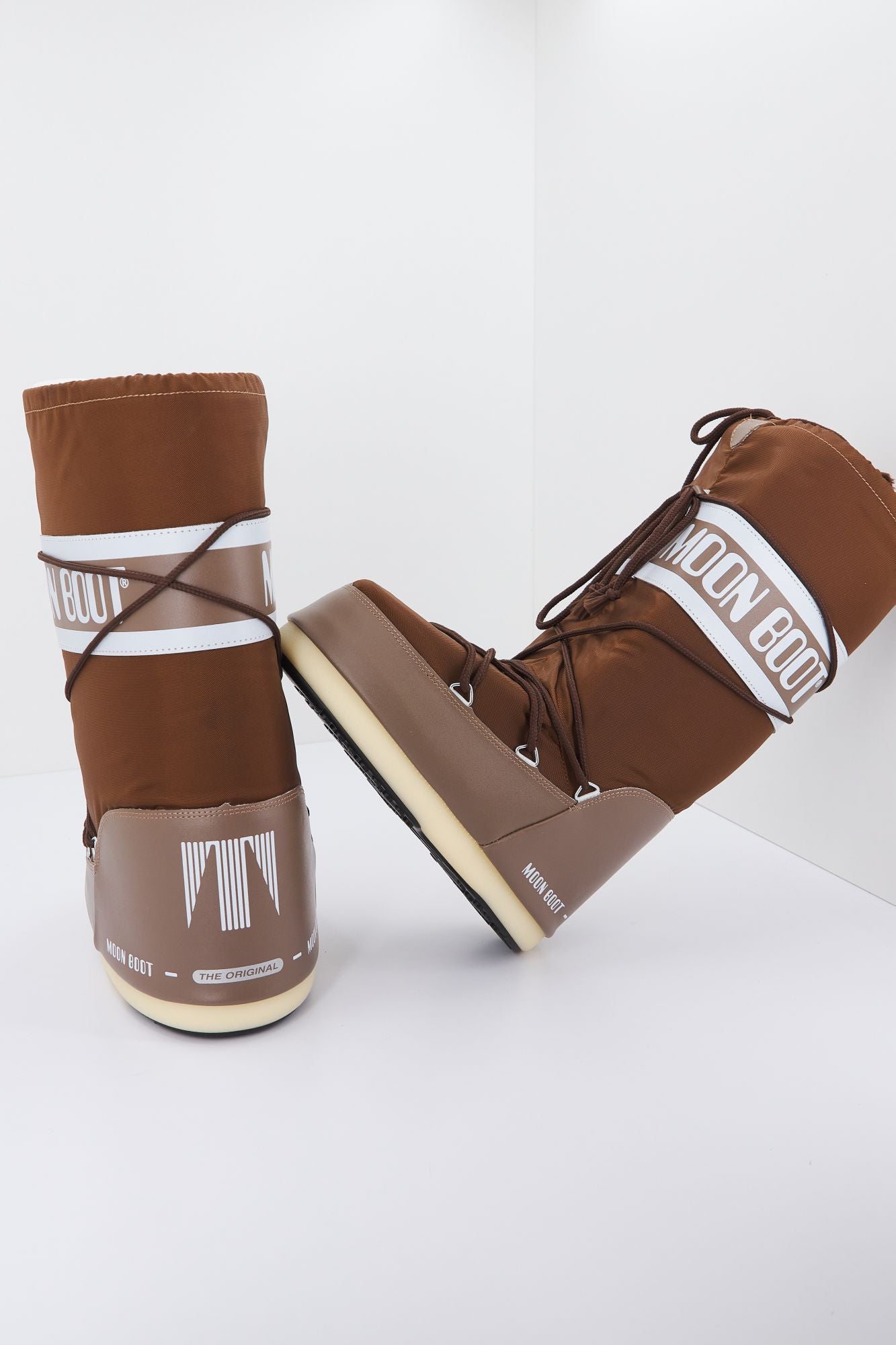 MOON BOOT ICON NYLON en color MARRON (4)