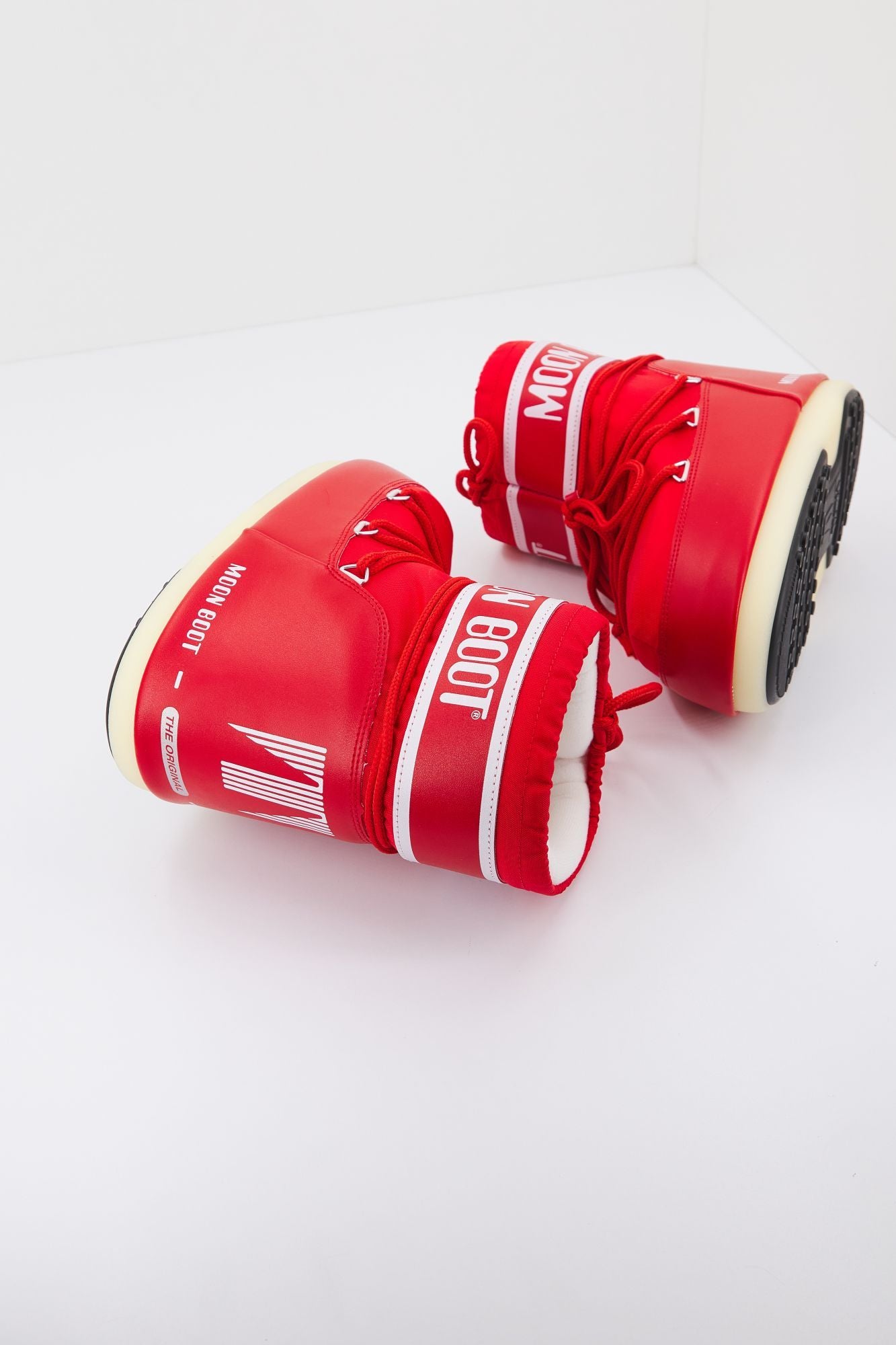 MOON BOOT  ICON LOW NYL en color ROJO (3)
