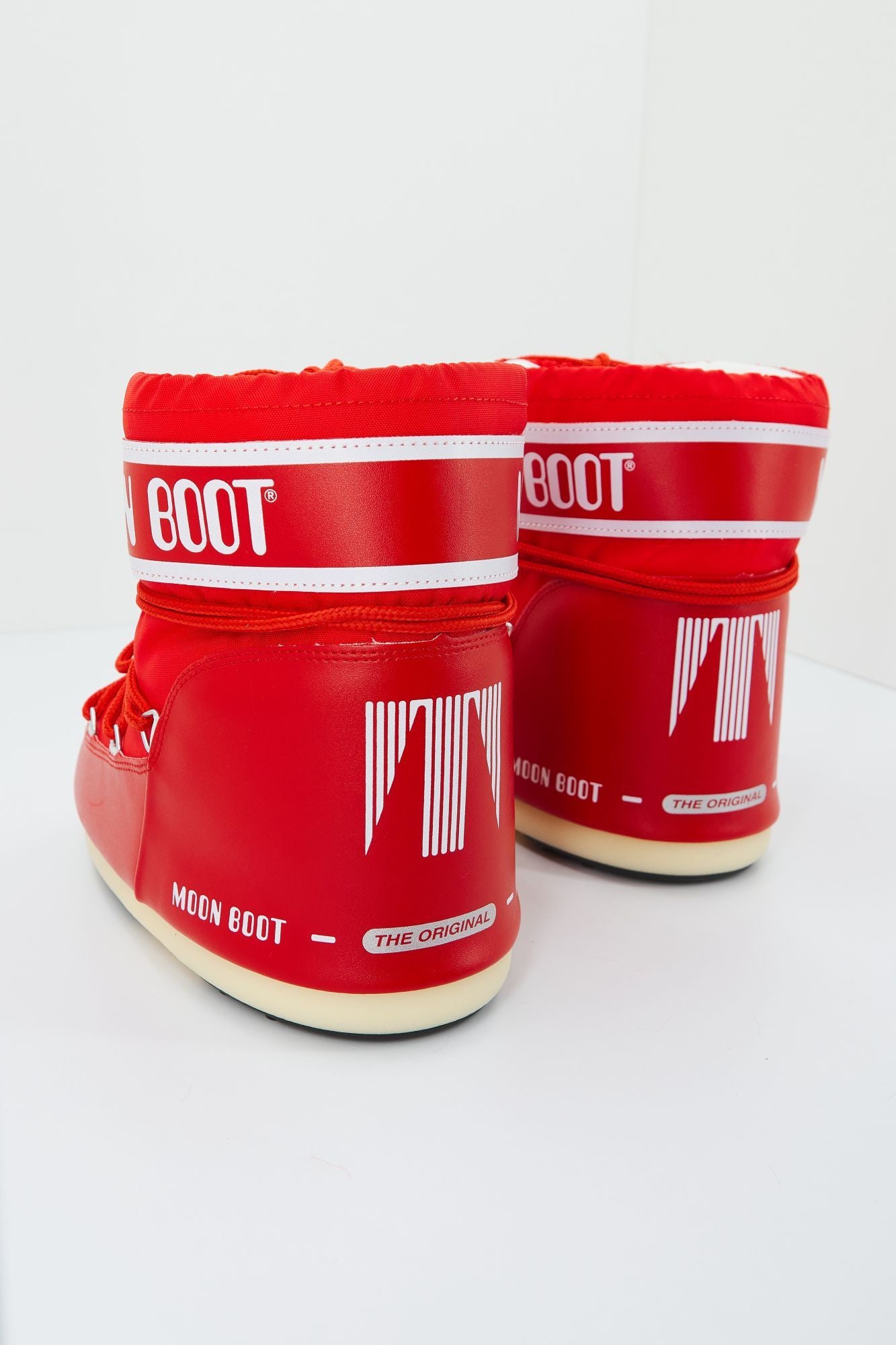MOON BOOT  ICON LOW NYL en color ROJO (4)