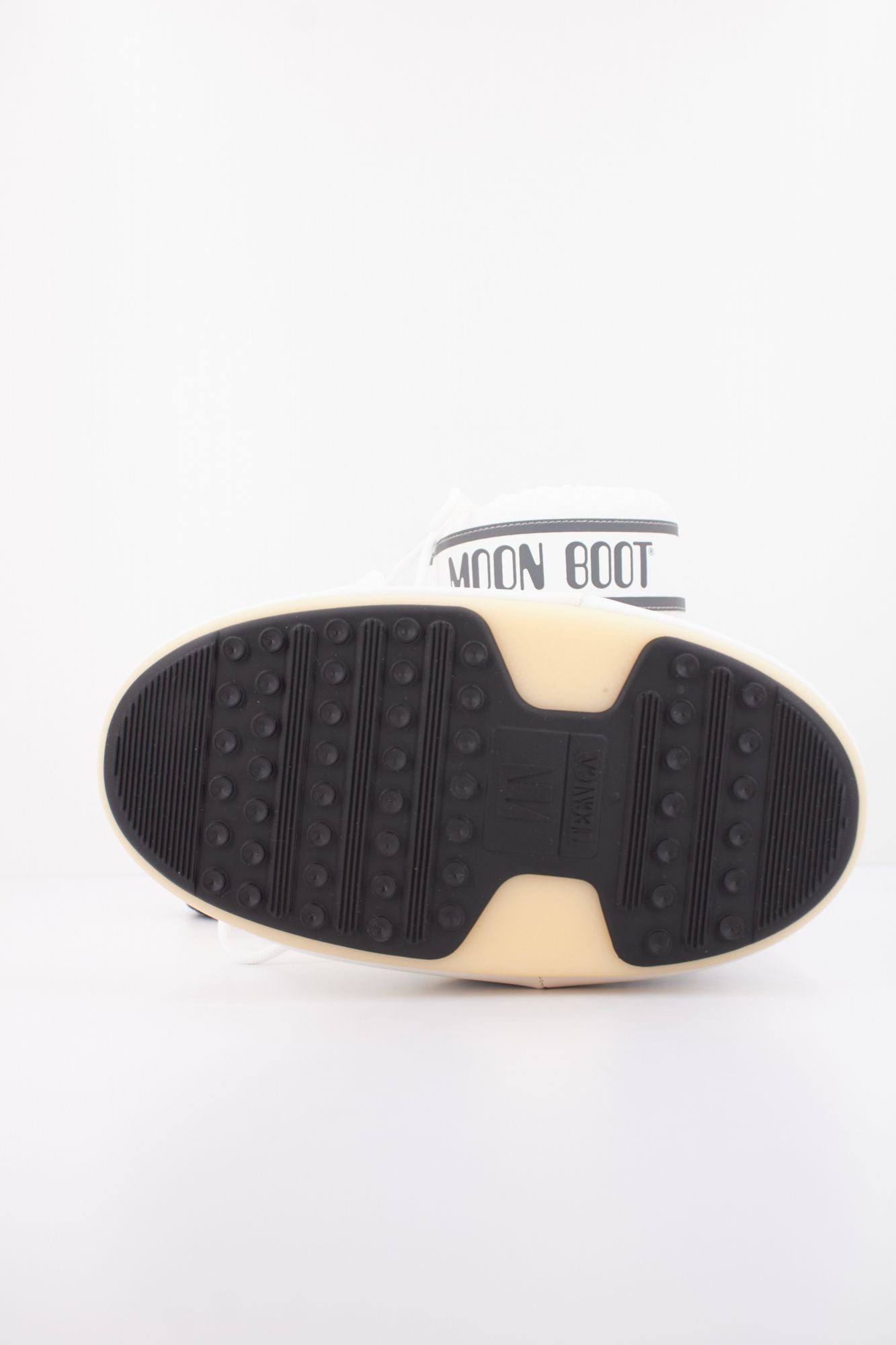 MOON BOOT  ICON LOW NYL en color BLANCO (5)