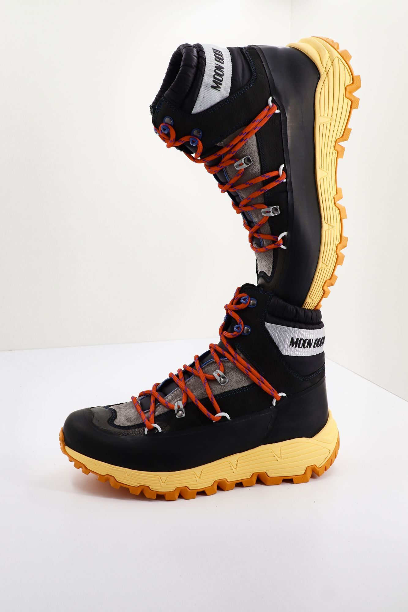 MOON BOOT MOON BOOT TECH HIKER en color NEGRO (2)
