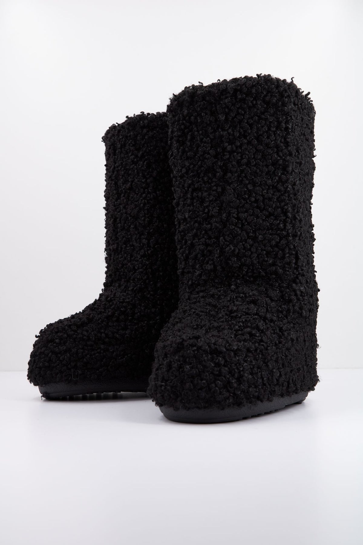 MOON BOOT ICON FAUX CURLY 14028700 001 en color NEGRO (2)