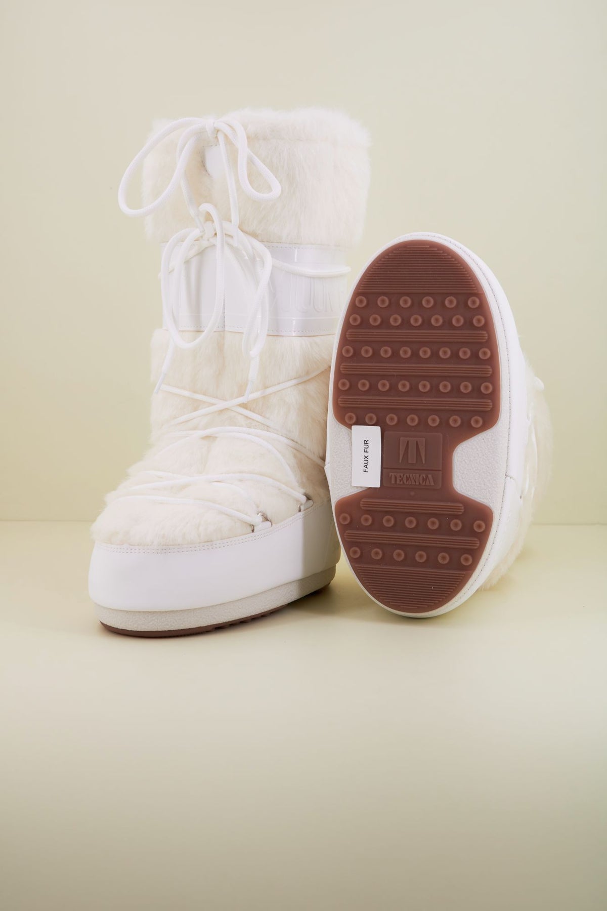 MOON BOOT ICON FAUX FUR 14089000 003 en color BLANCO (4)