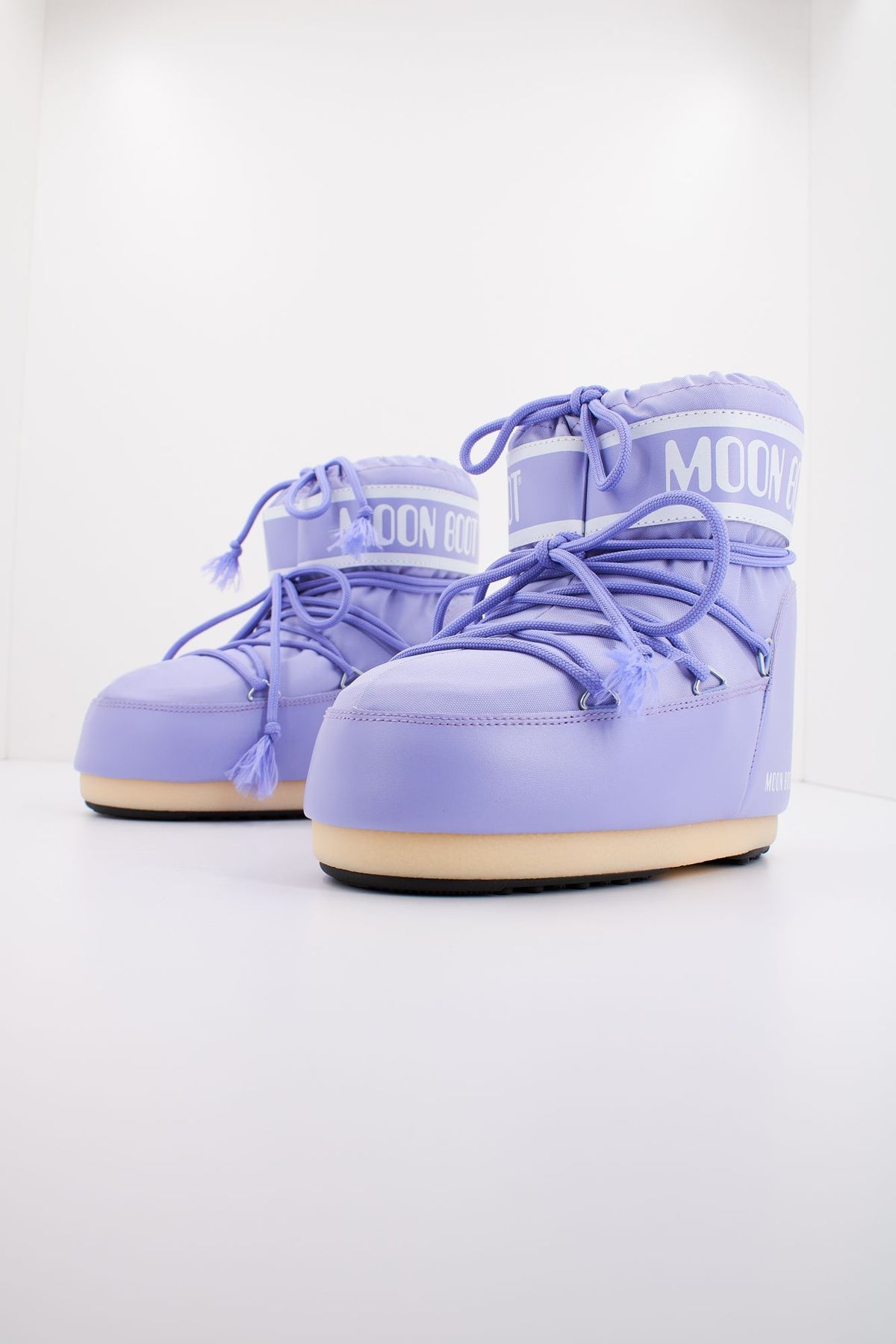 MOON BOOT ICON LOW NYLON 14093400 013 en color VIOLETA (2)