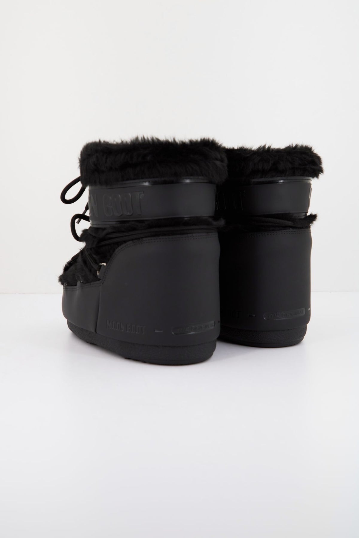MOON BOOT ICON LOW FAUX FUR 14093900 001 en color NEGRO (3)