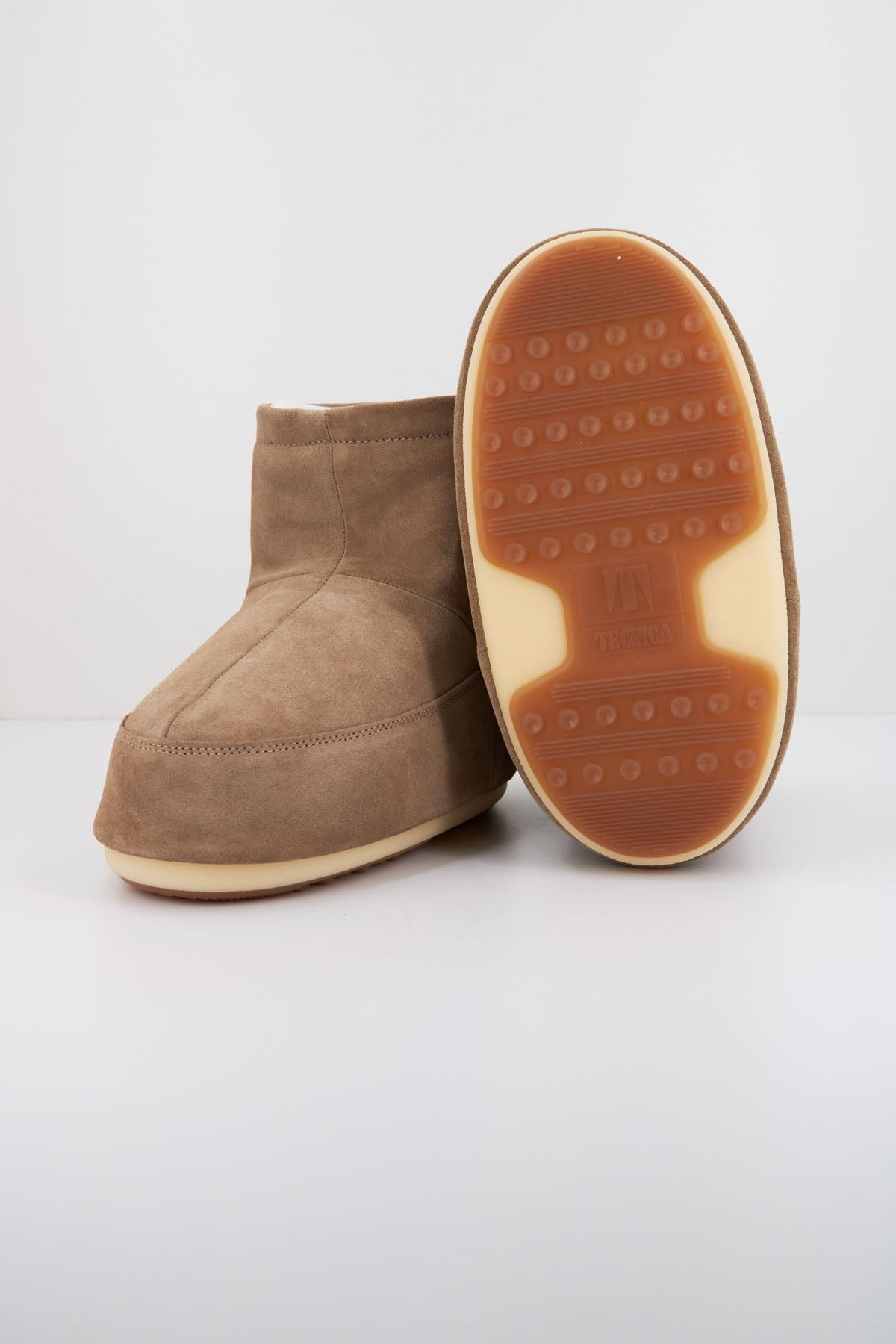 MOON BOOT ICON LOW NOLACE SUEDE 14094000 004 en color MARRON (4)