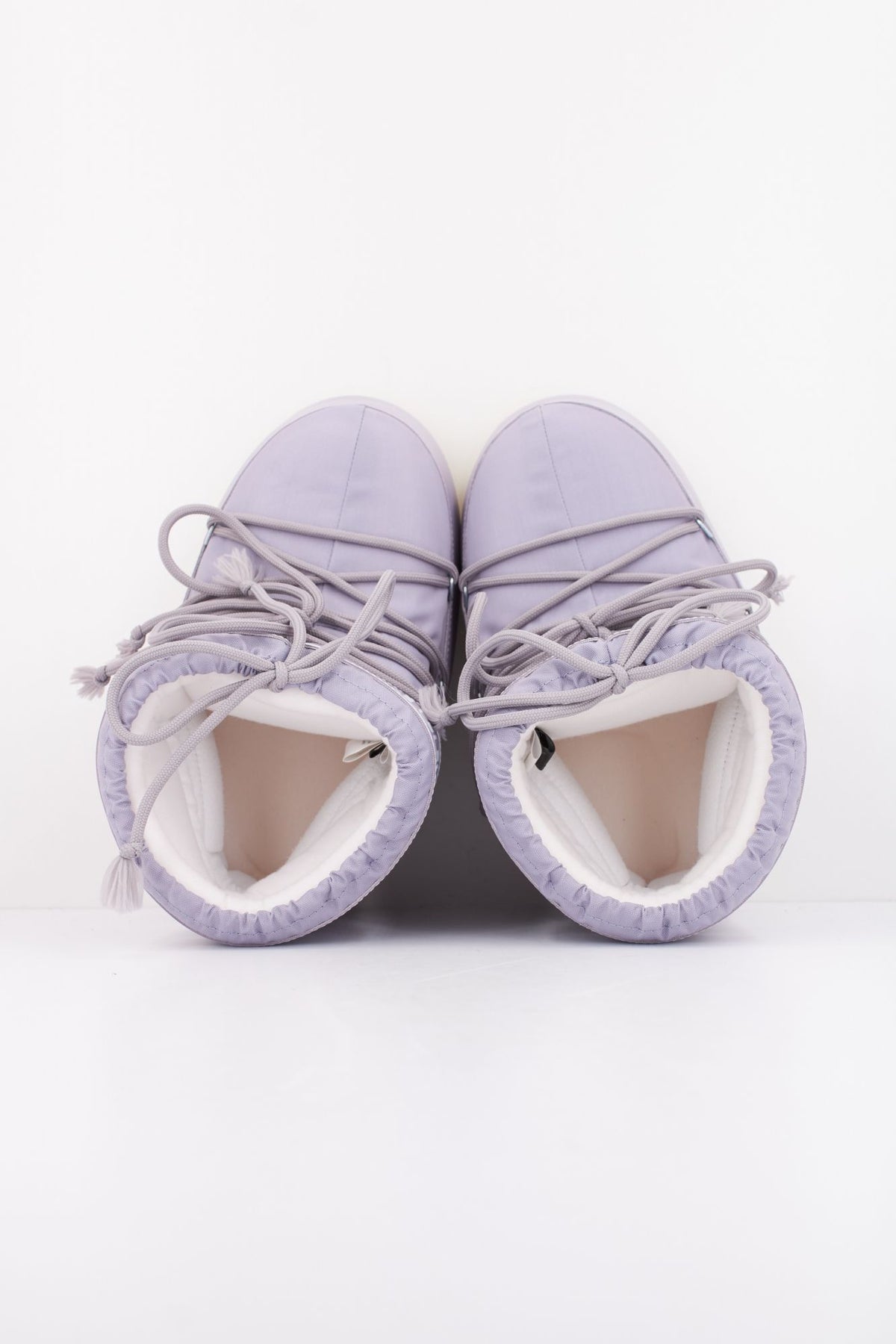 MOON BOOT ICON LOW NYLON 14093400 032 en color VIOLETA (3)