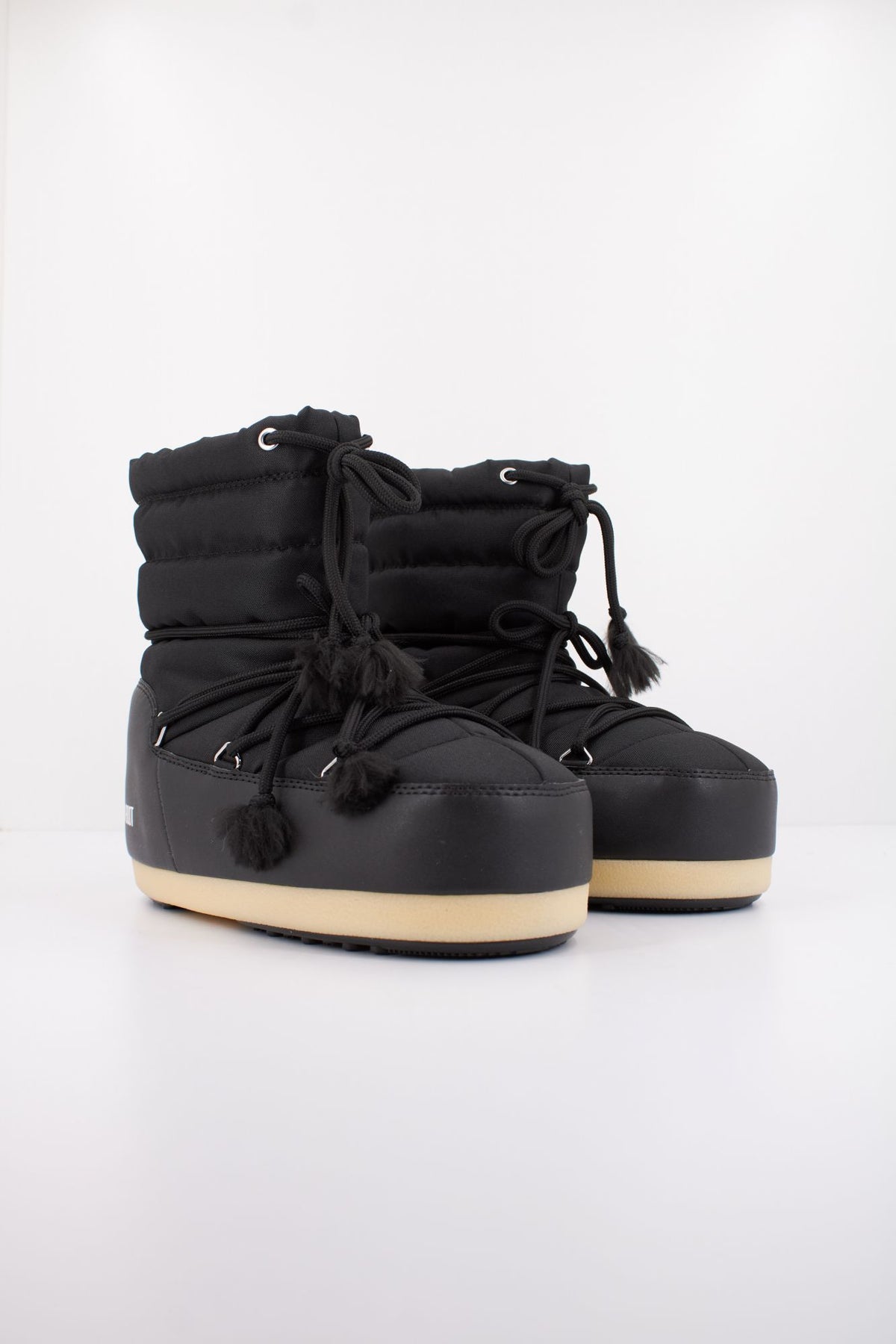 MOON BOOT EVX LIGHT NYLON 14700100 001 en color NEGRO (2)