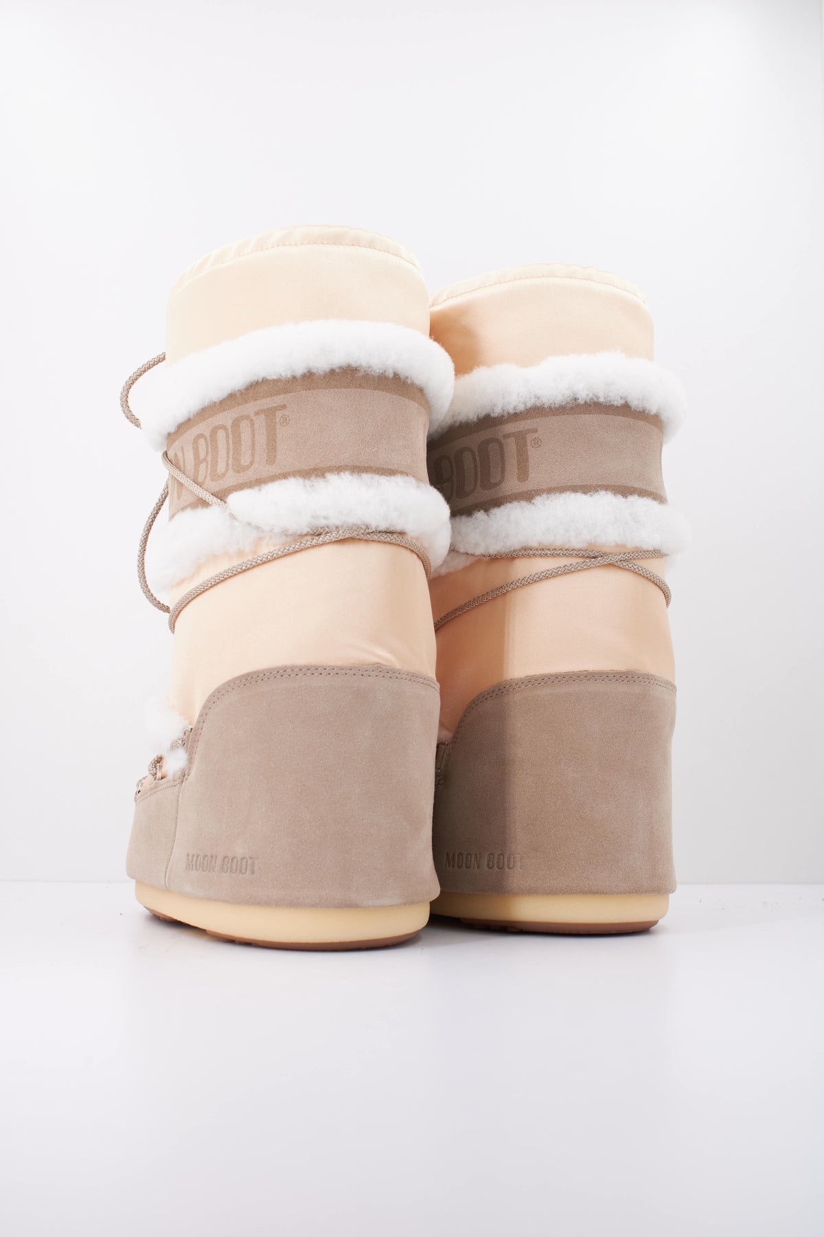 MOON BOOT MB ICON PEARLY PLUS en color NUDE (4)