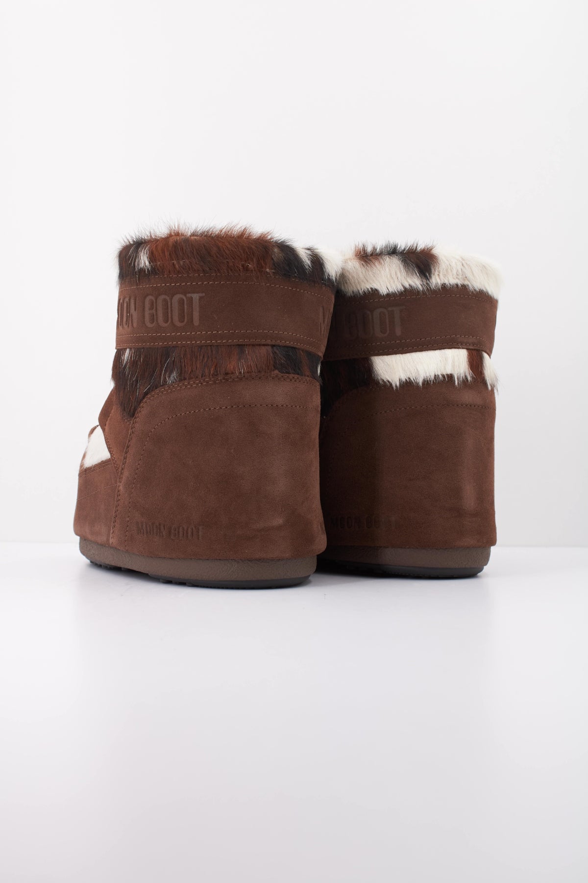 MOON BOOT ICON LOW ARCHIVE 1985 COW 14099300 04 en color MARRON (4)