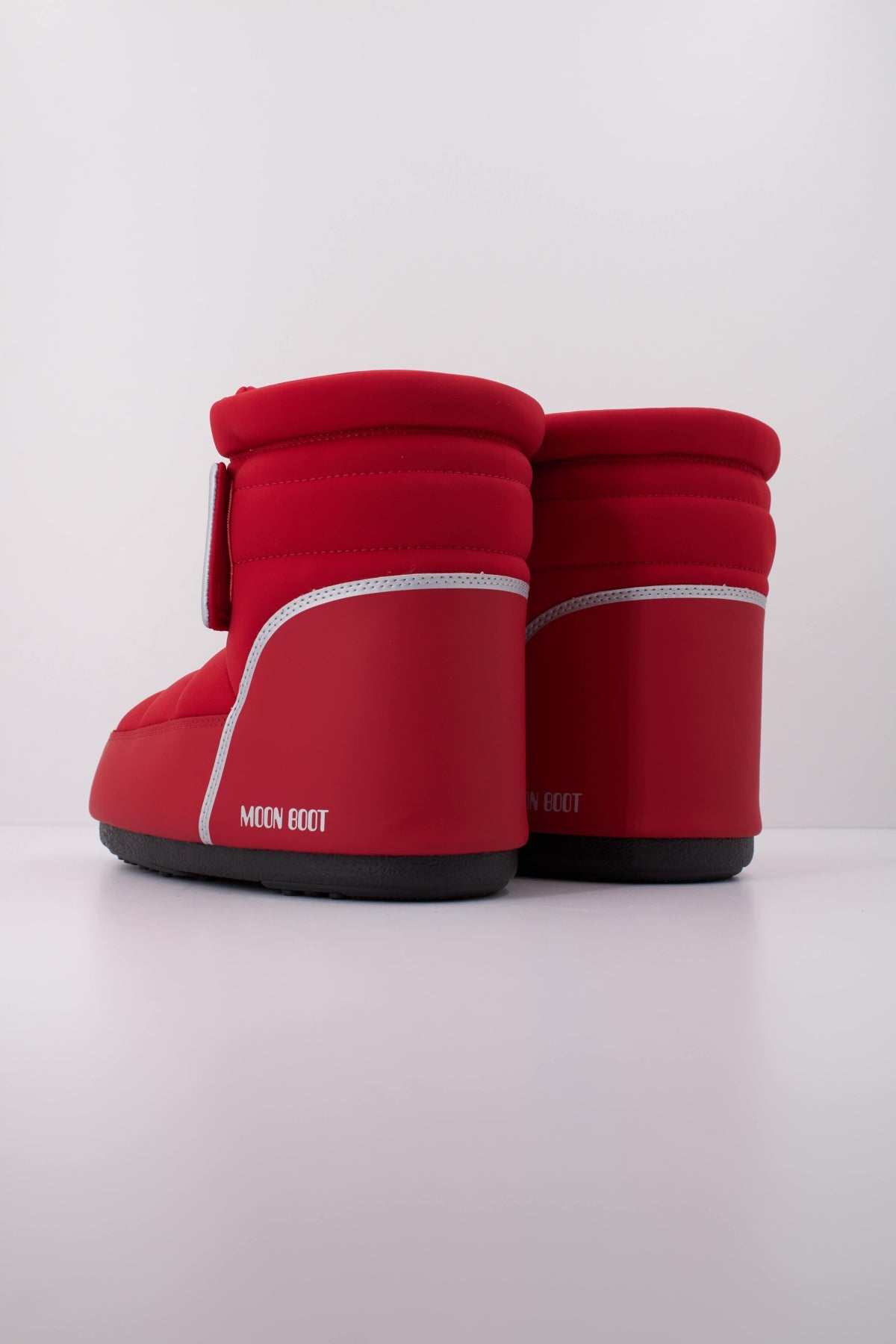 MOON BOOT ICON STRAP 14099400 001 en color ROJO (4)