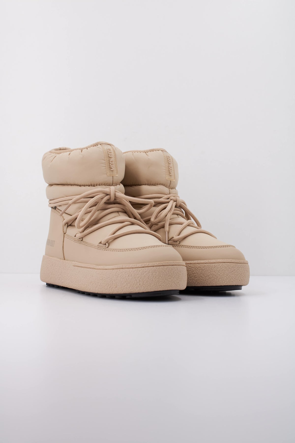 MOON BOOT LTRACK LOW NYLON WP 24500800 034 en color BEIS (2)
