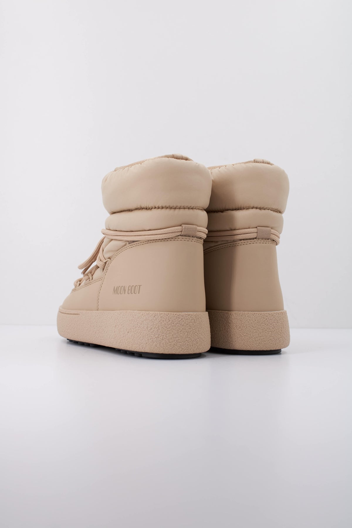 MOON BOOT LTRACK LOW NYLON WP 24500800 034 en color BEIS (4)
