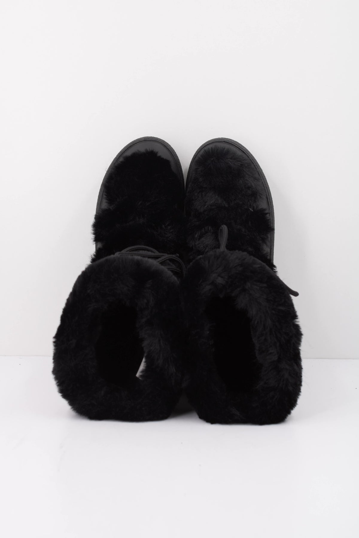 MOON BOOT LTRACK FAUX FUR HIGH WP 24502100 001 en color NEGRO (3)
