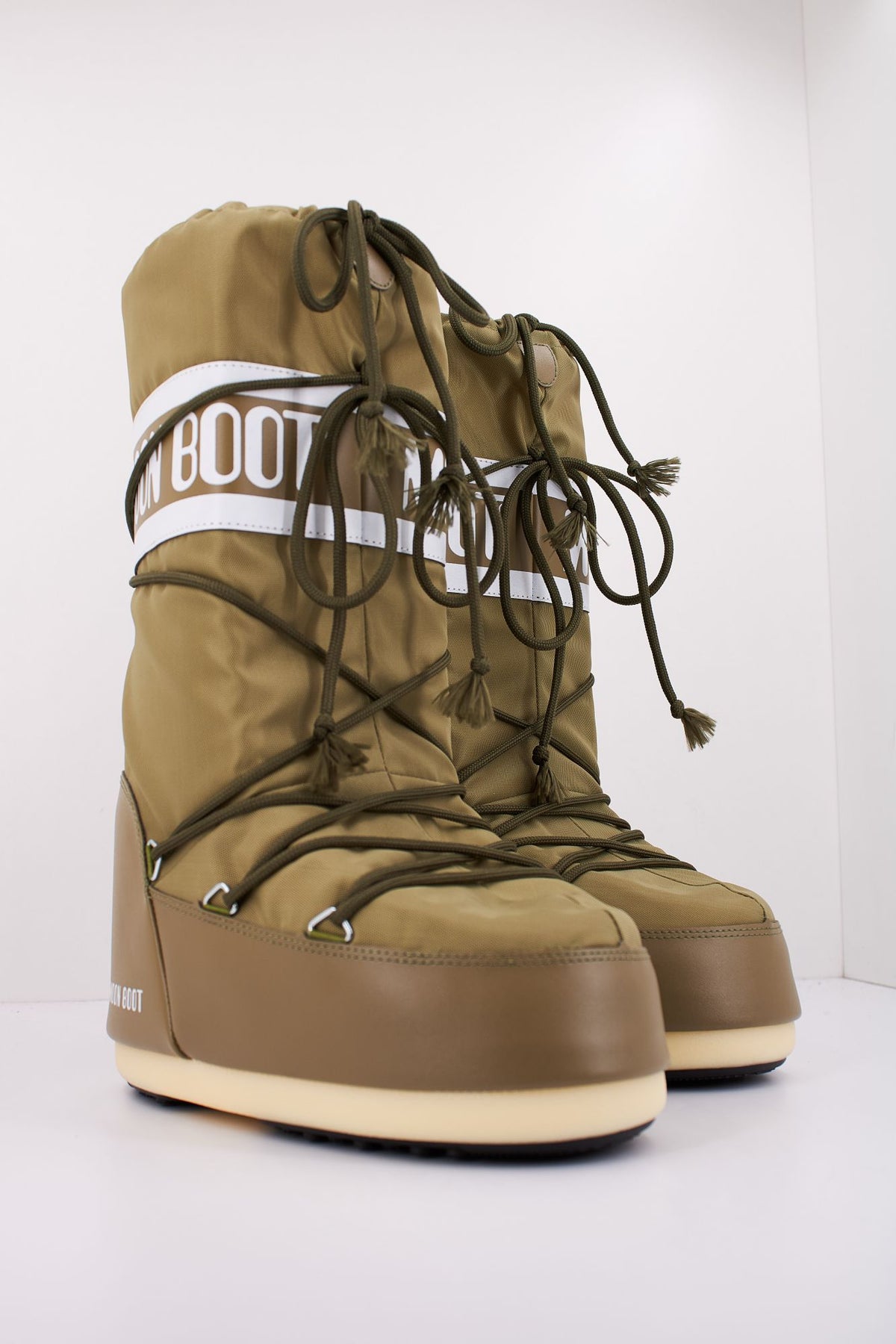 MOON BOOT ICON NYLON 14004400 006 en color VERDE (2)
