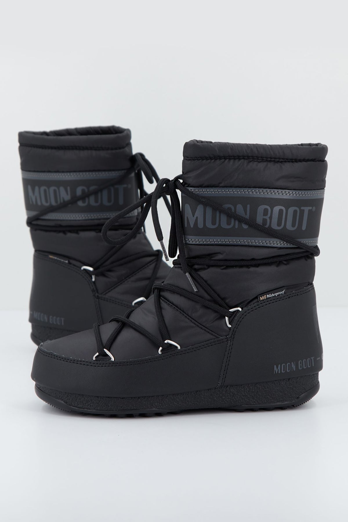 MOON BOOT MID NYLON WP 24009200 001 en color NEGRO (1)