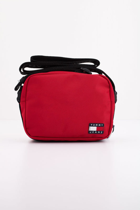 TOMMY JEANS TJW ESS DAILY CROSSOVER en color ROJO (1)