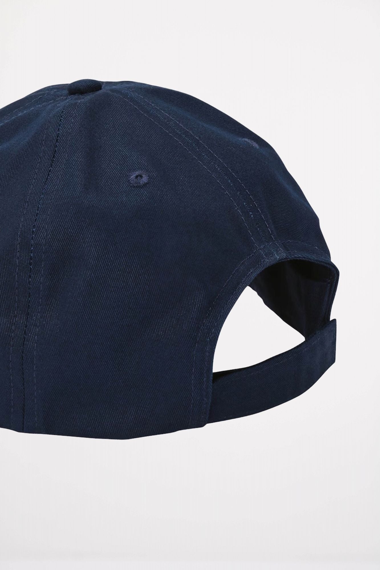 TOMMY JEANS LINEAR LOGO 6 PANEL CAP en color AZUL (3)
