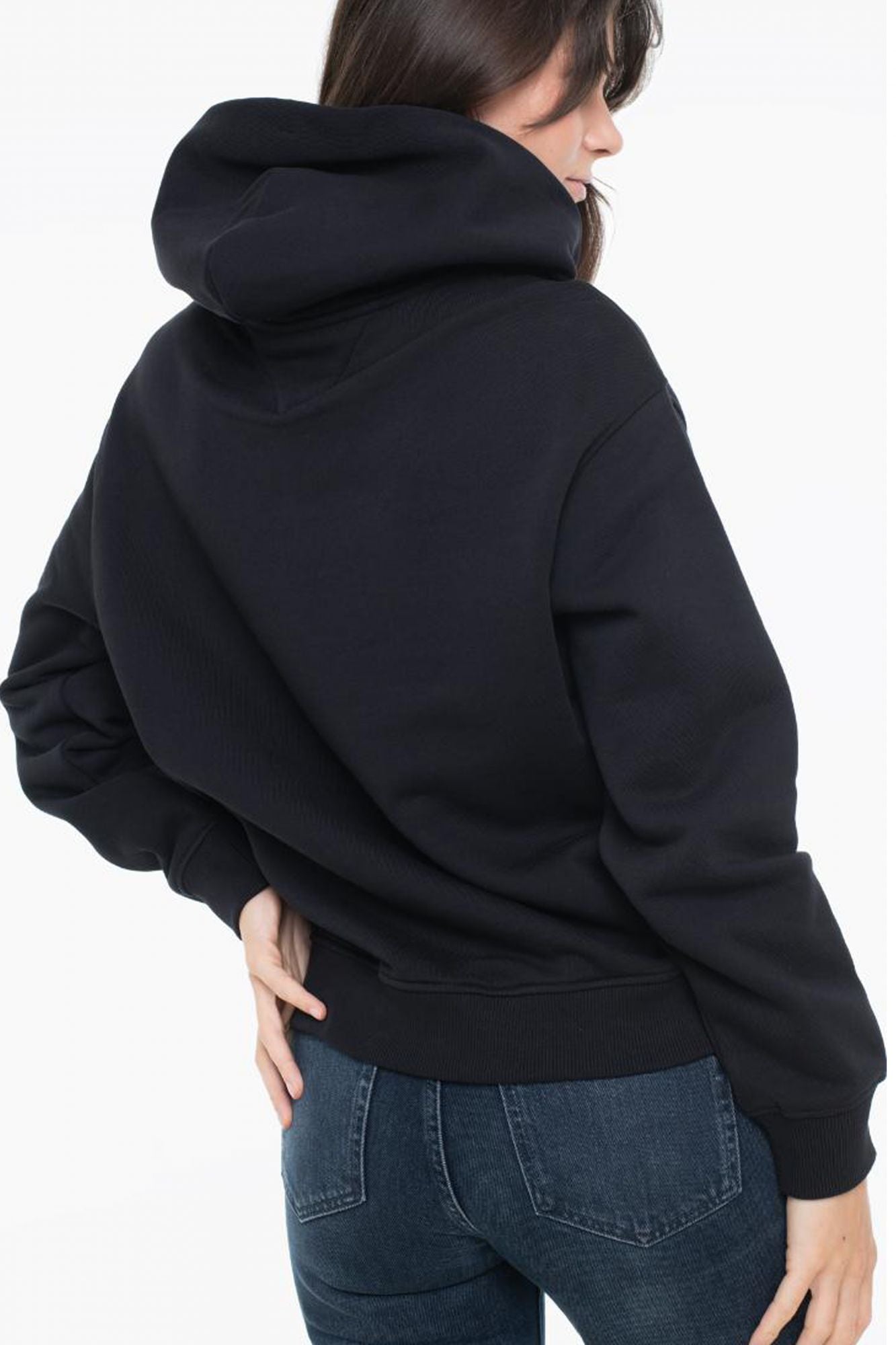 TOMMY JEANS DW0DW21605  en color NEGRO (2)