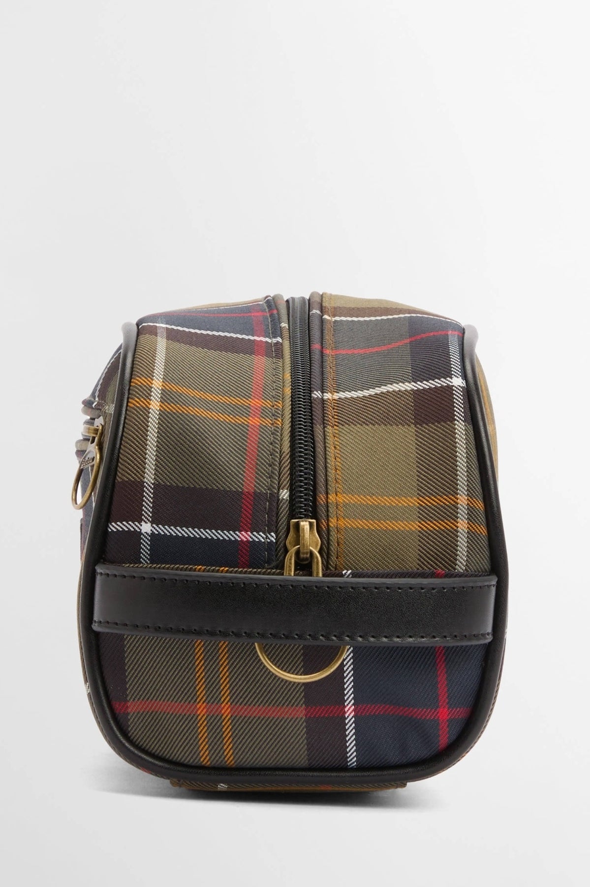 BARBOUR TARTAN WASHBAG MAC0396OL91 en color  (2)
