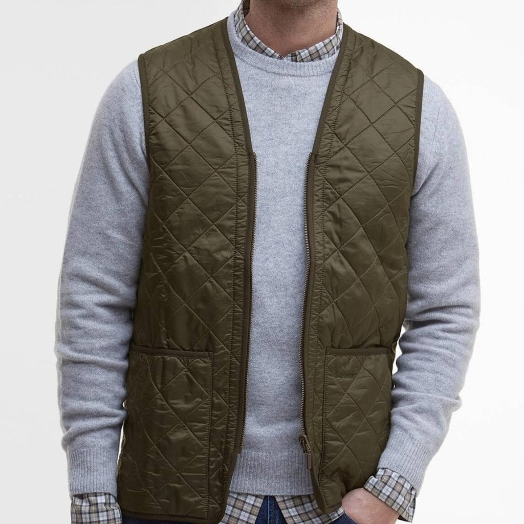 BARBOUR MLI0002OL91 POLARQUILT WAISTCOAT en color VERDE (1)