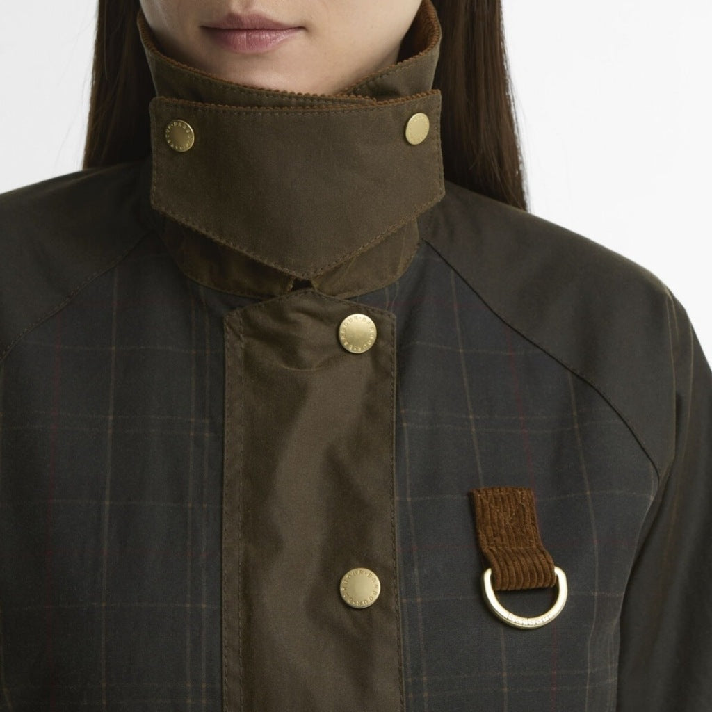 BARBOUR LWX1557OL71 BARBOUR IRENE WAX en color VERDE (3)