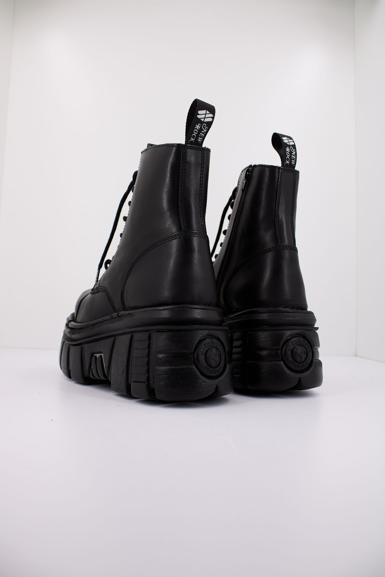 NEW ROCK MNEWMILI083 S21 en color NEGRO (3)