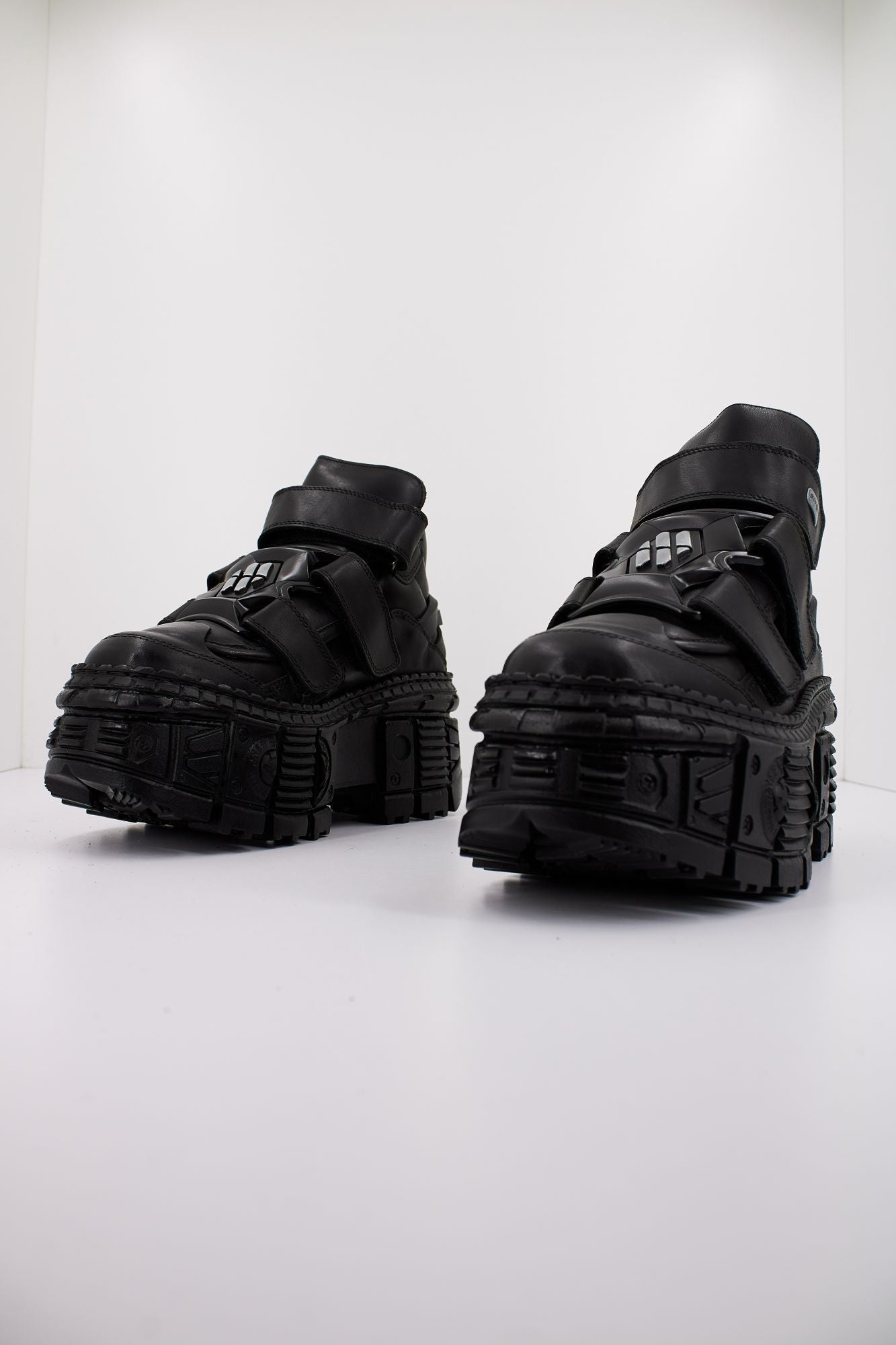 NEW ROCK M WALL285 S2 en color NEGRO (2)