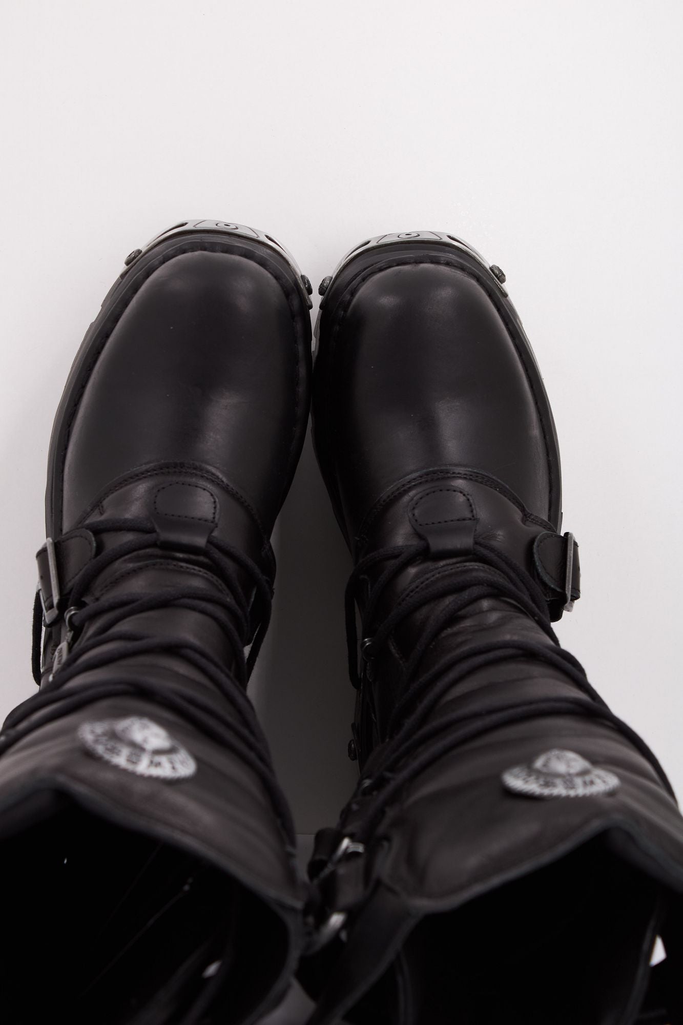 NEW ROCK BOOT METALLIC en color NEGRO (3)