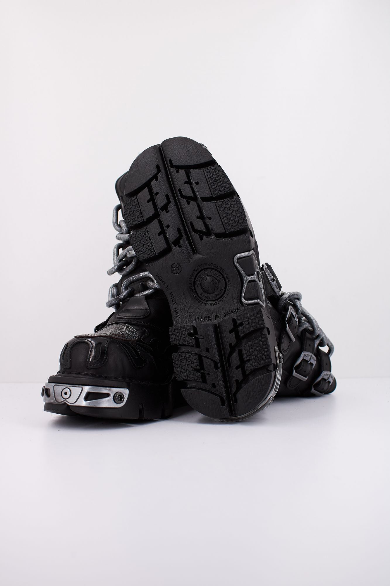 NEW ROCK M724 C3 en color NEGRO (5)