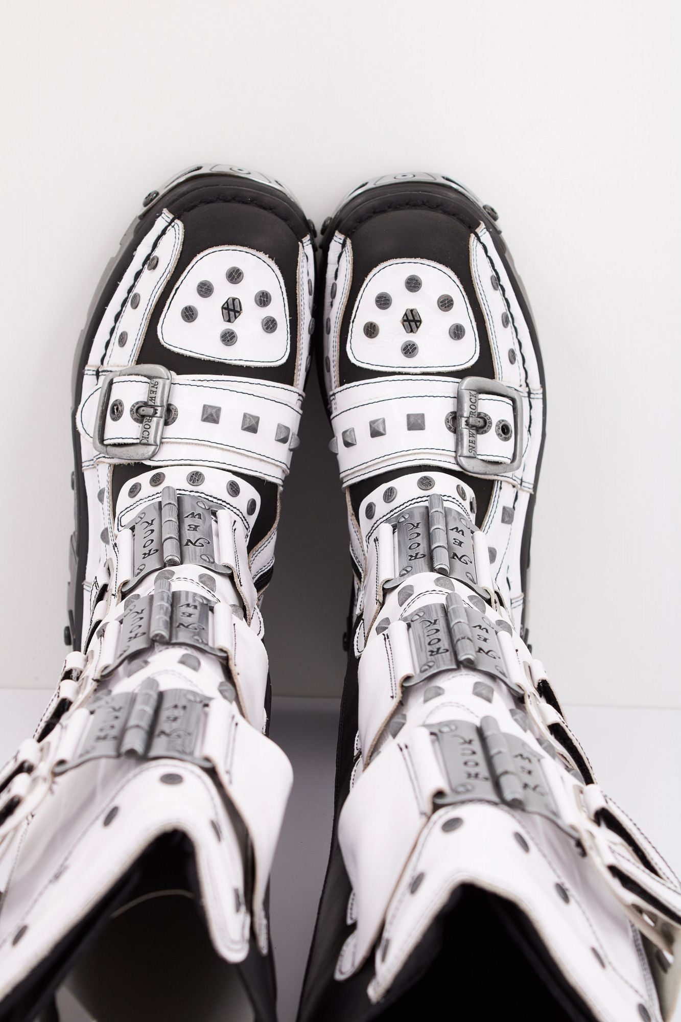 NEW ROCK  HIGH BOOT METALLIC M800 C2 HIGH en color BLANCO (3)
