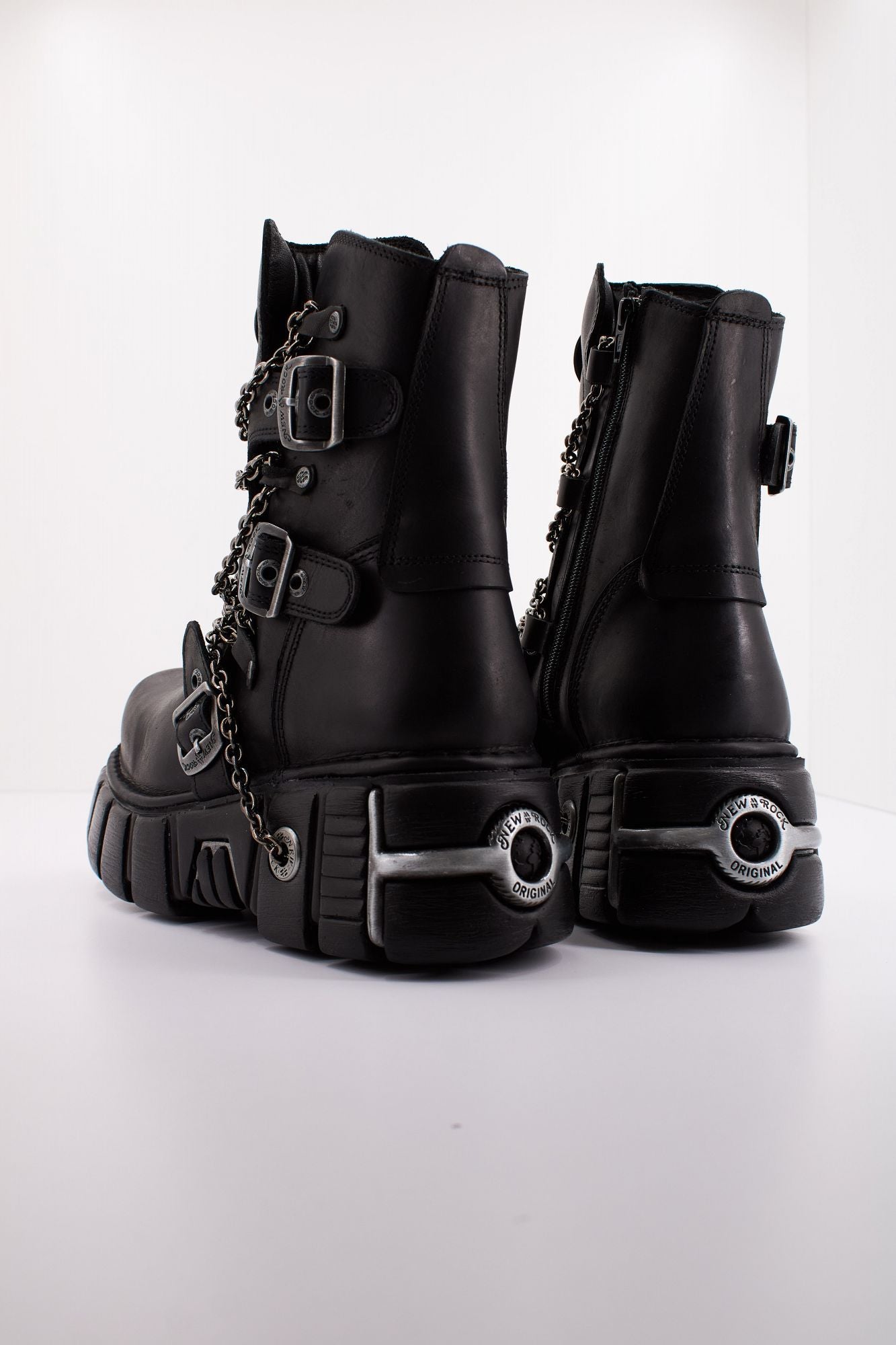 NEW ROCK  BOOT METALLIC M1011 S1 en color NEGRO (4)
