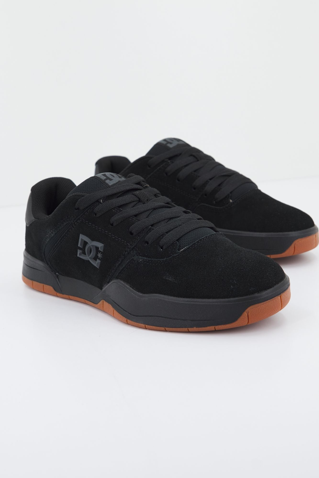 DC CENTRAL M SHOE en color NEGRO (1)